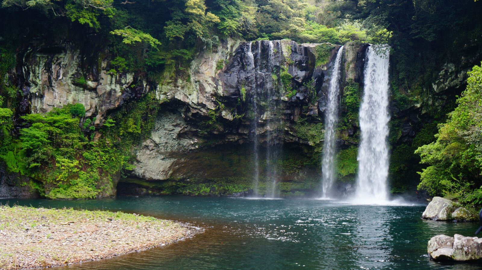 Sony Alpha NEX-F3 + Sony E 18-55mm F3.5-5.6 OSS sample photo. Jeju island cheonjiyeon waterfall photography