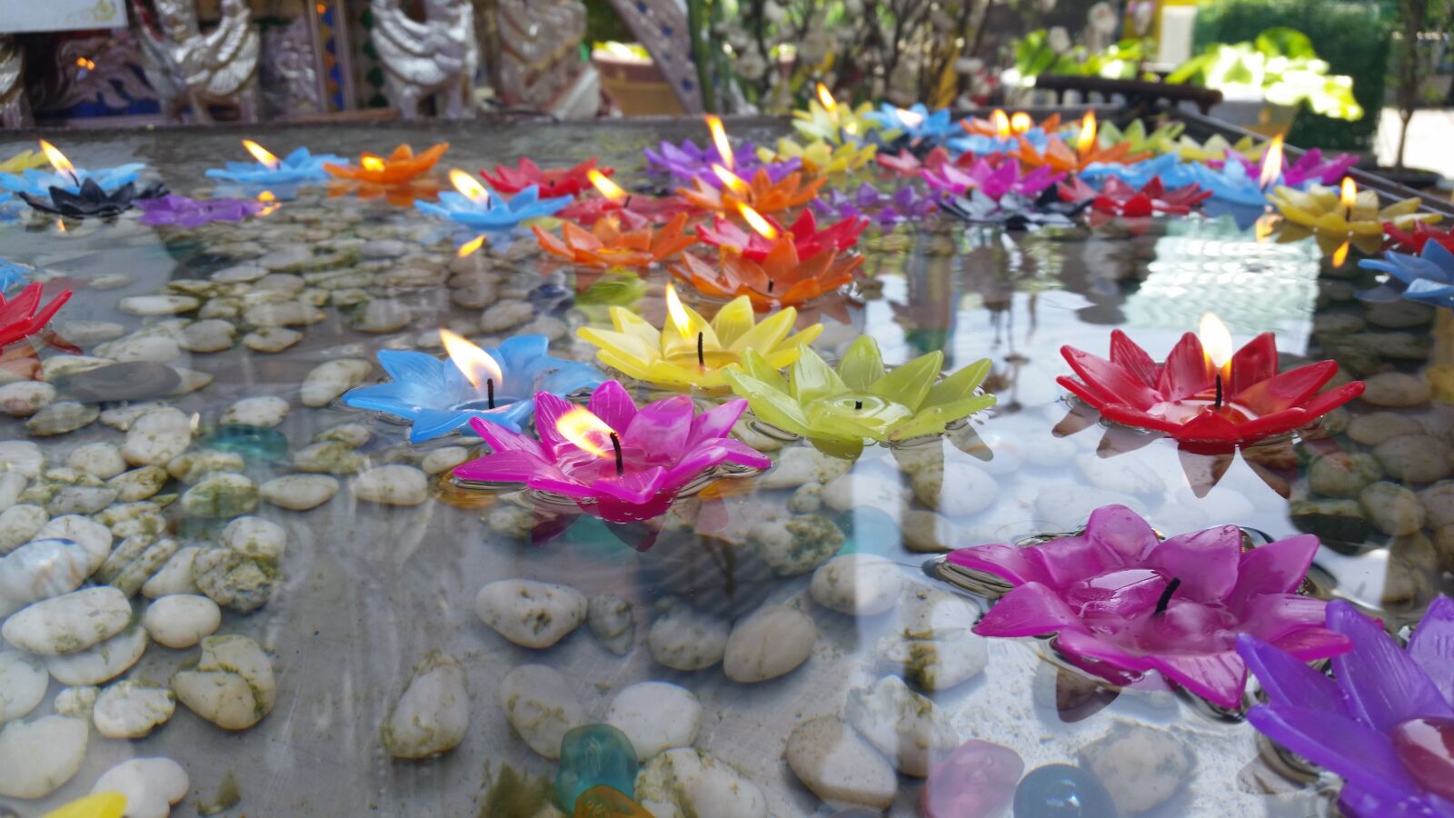 Samsung Galaxy S5 sample photo. Wat hua lamphong, floating photography