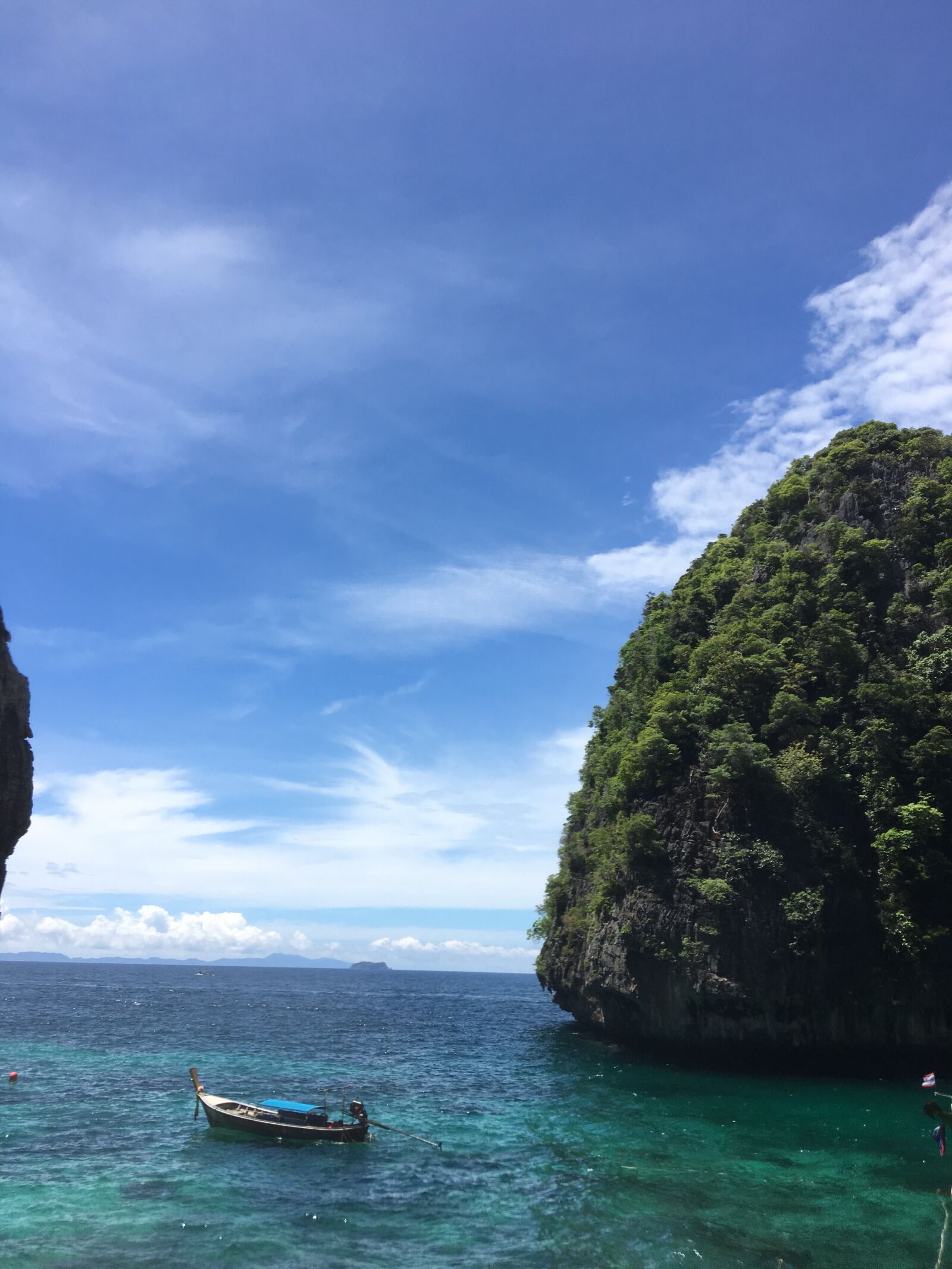 iPhone 6s back camera 4.15mm f/2.2 sample photo