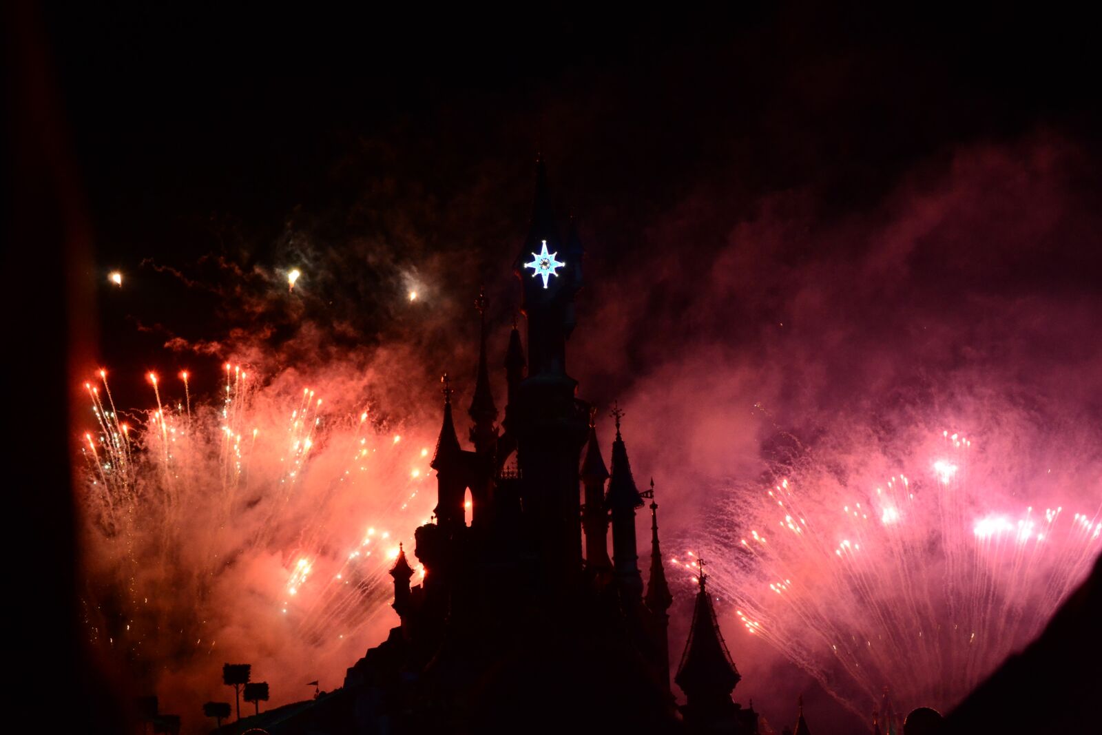 Nikon D3100 sample photo. Disney, castle, paris photography