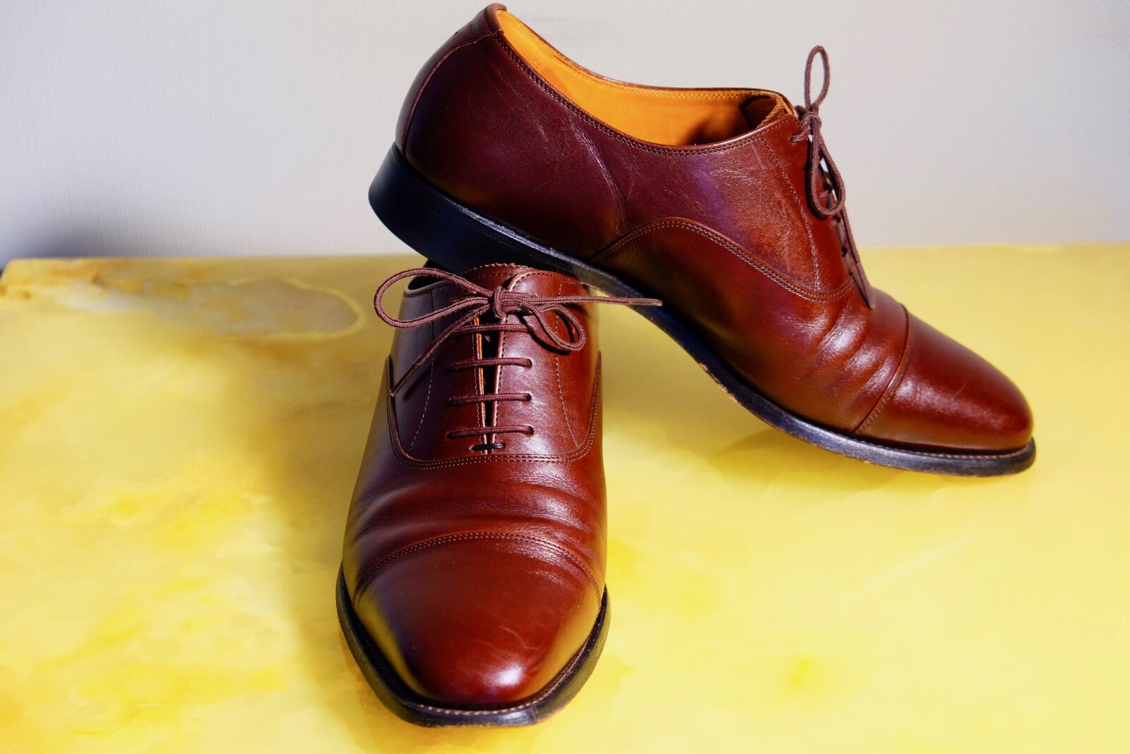 Fujifilm X-T10 sample photo. Shoes, formal, polished up photography