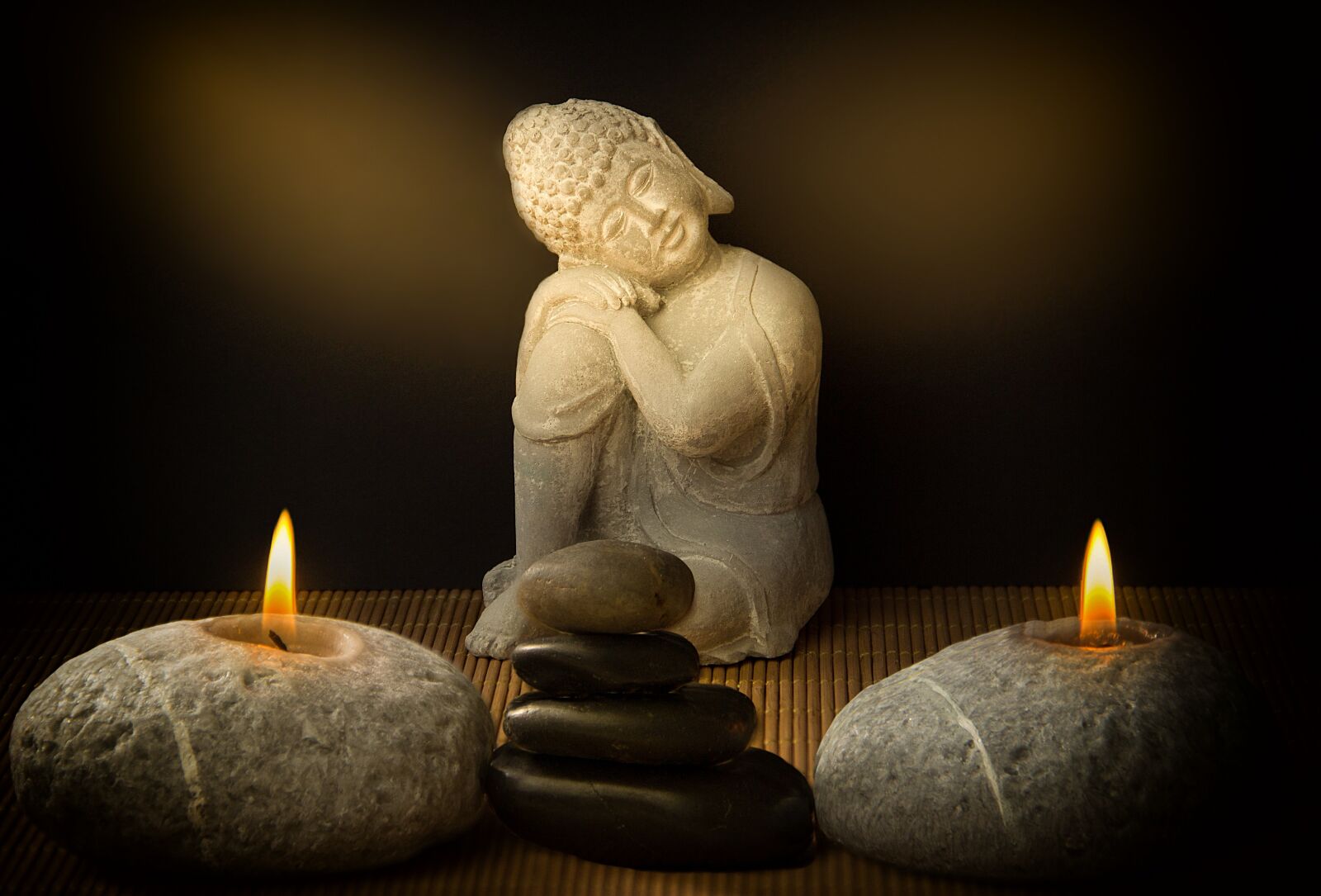Canon EOS 600D (Rebel EOS T3i / EOS Kiss X5) sample photo. Buddha, candles, stones photography