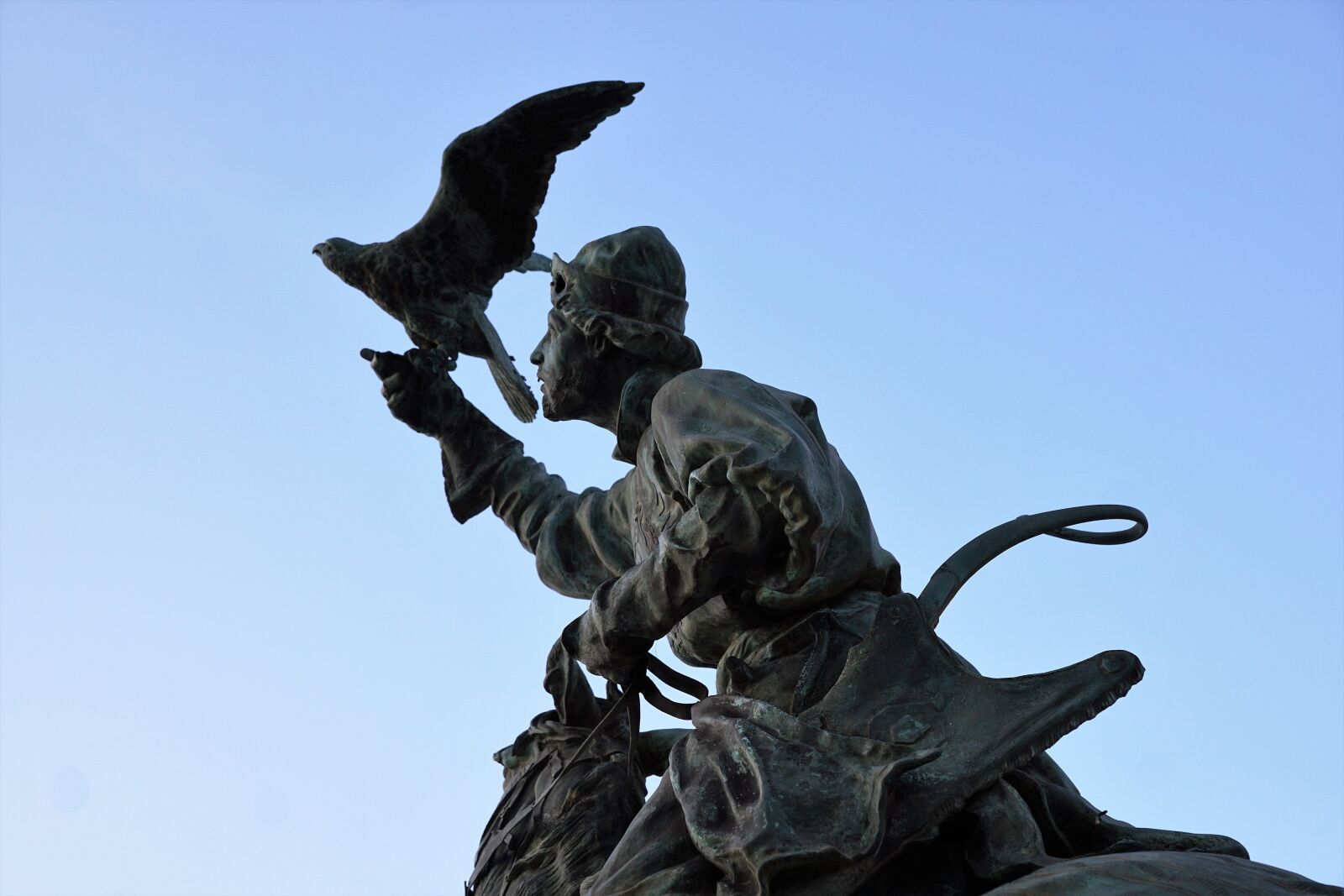 Sony ILCA-77M2 + Sony DT 16-50mm F2.8 SSM sample photo. Monument, statue, menton photography