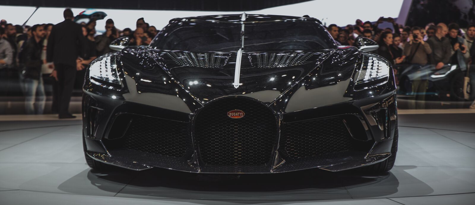 Canon EOS 5D Mark IV sample photo. Auto, bugatti, automobile photography