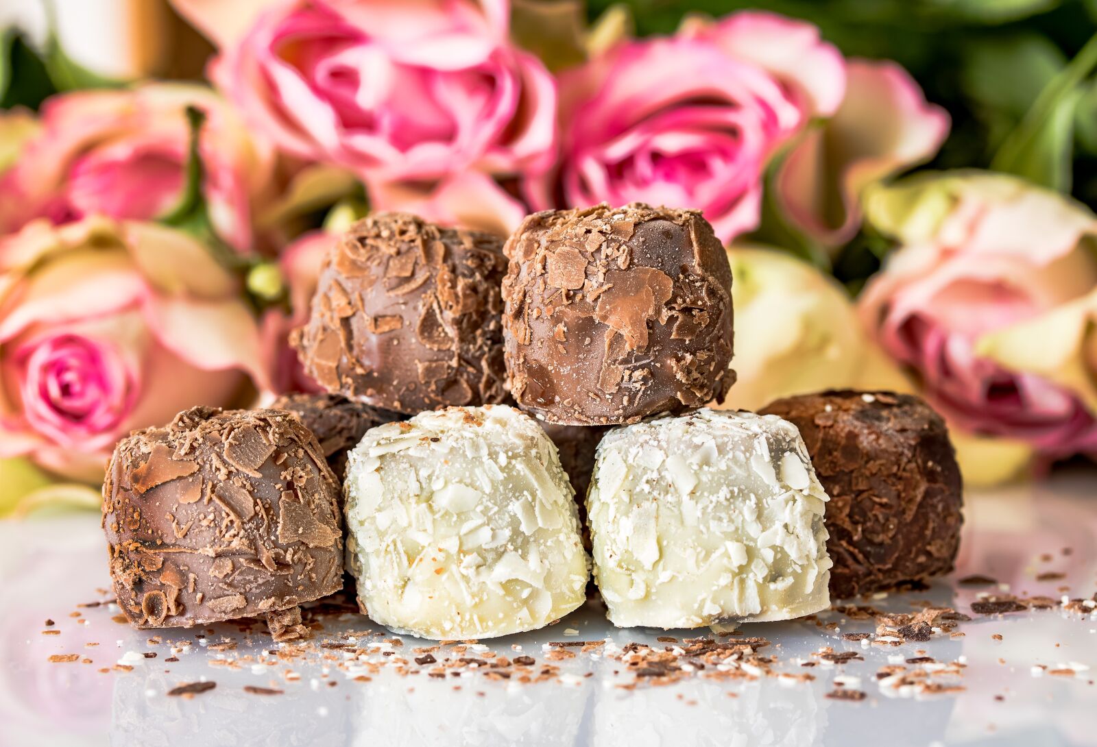 Canon EF-S 60mm F2.8 Macro USM sample photo. Chocolates, confectionery, chocolate photography