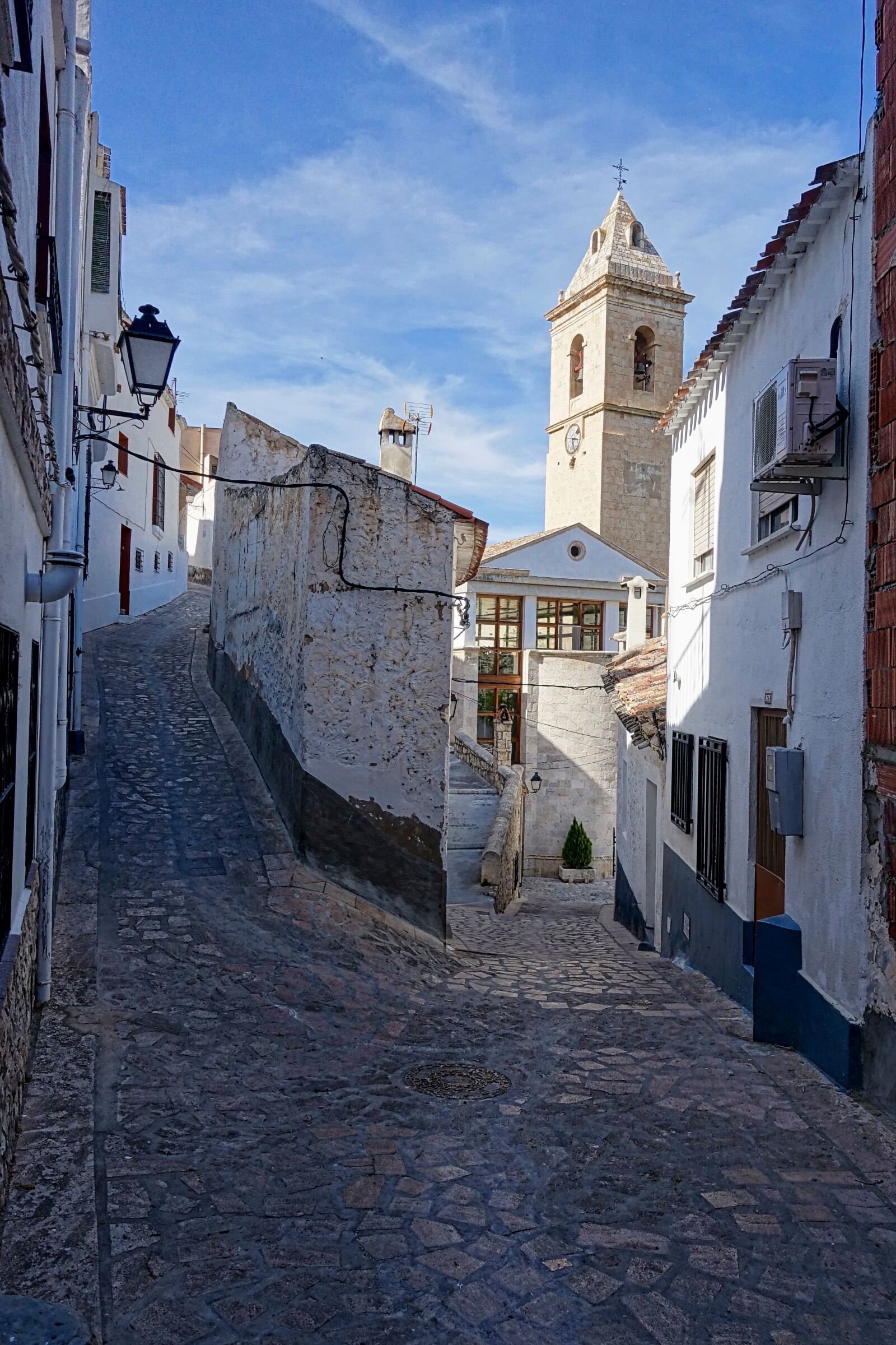 Sony Cyber-shot DSC-RX100 III sample photo. Lane, narrow, cobblestones photography