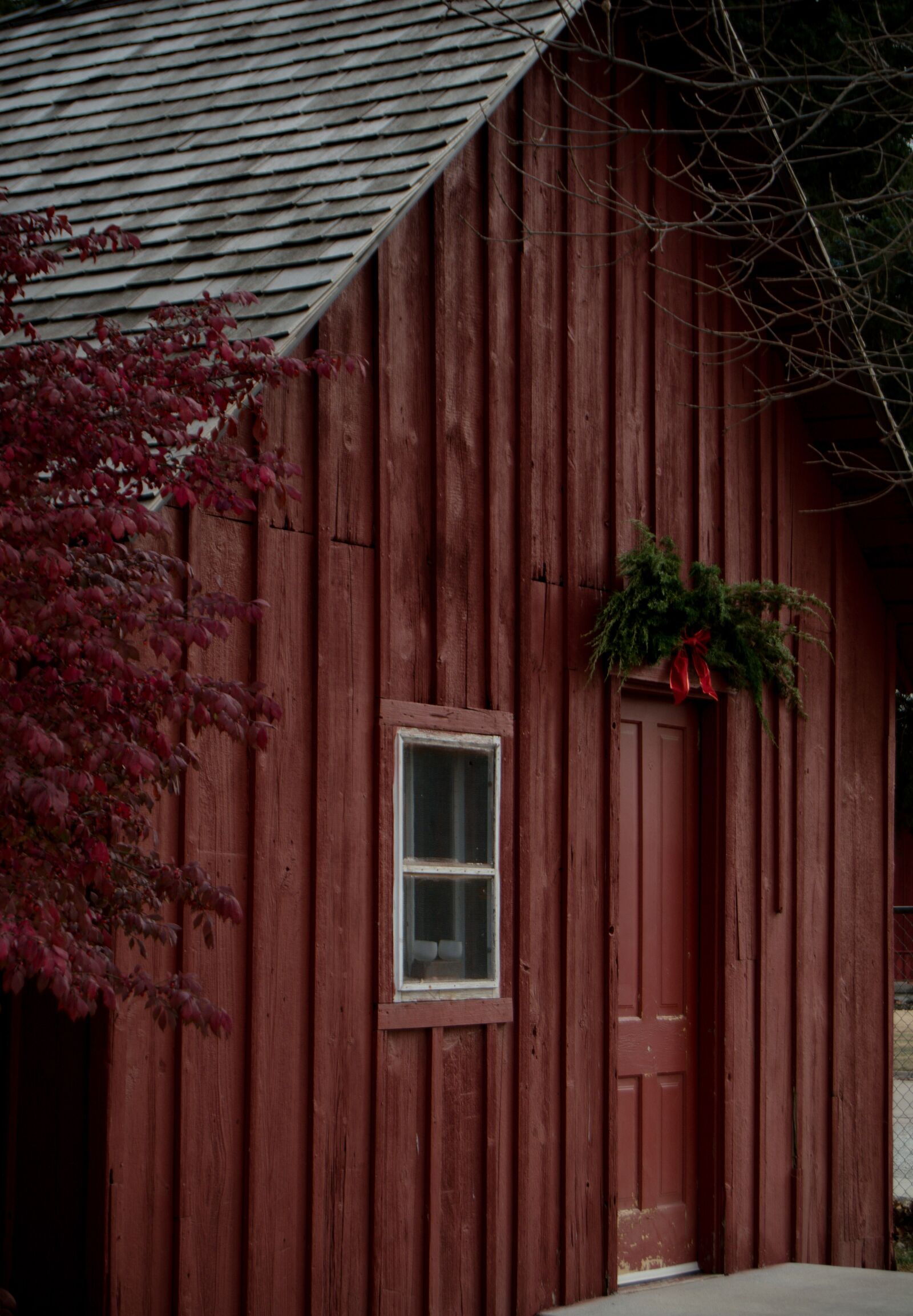 Nikon D3200 sample photo. Holiday, red, building photography