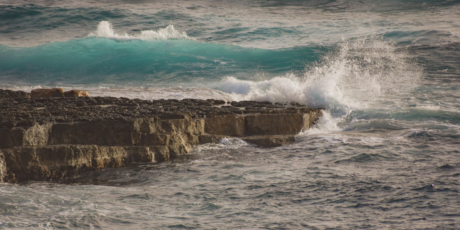 Nikon D3300 sample photo. Waves, crashing, coast photography