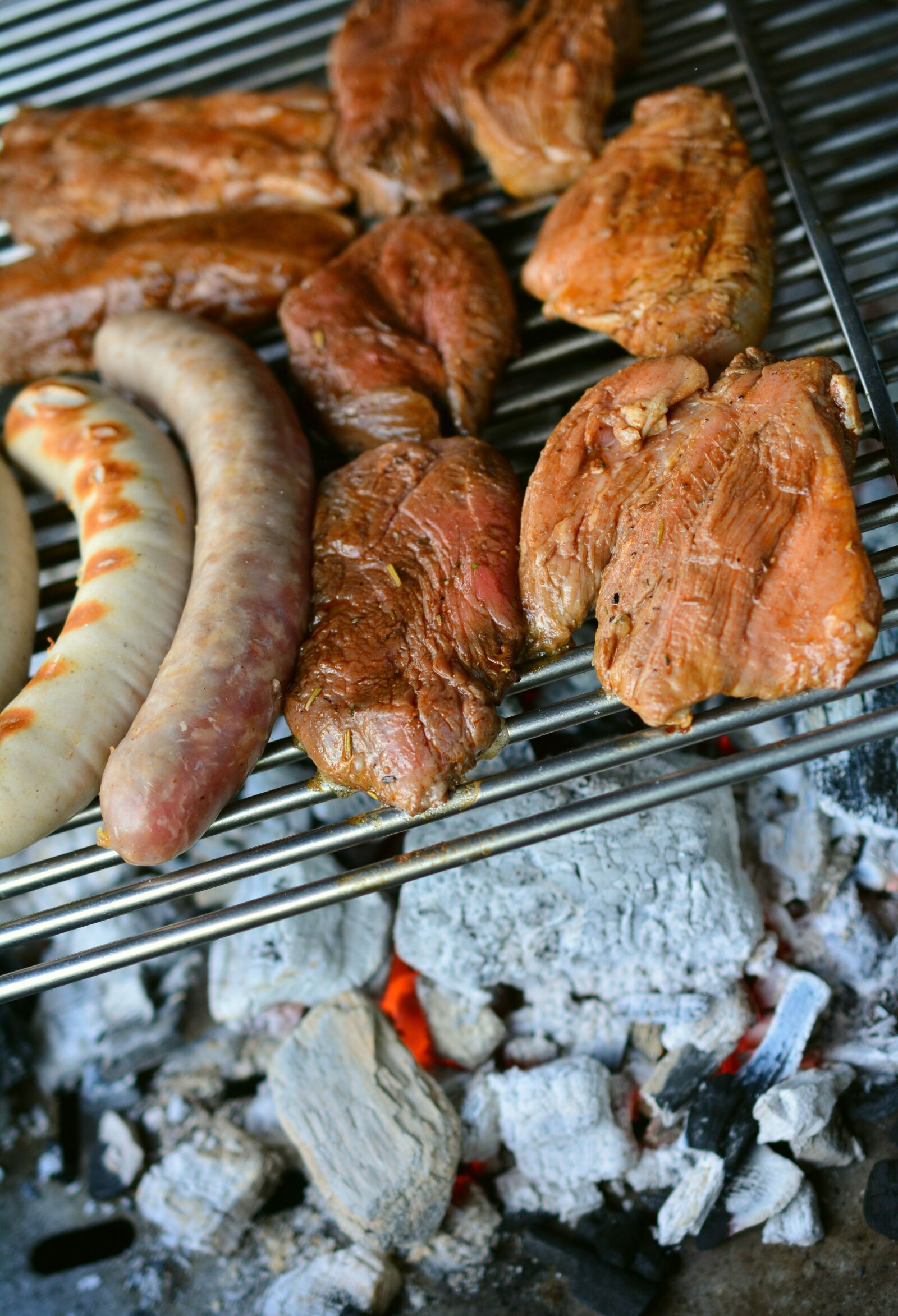 Nikon D5200 sample photo. Grilling, sausage meat, barbecue photography