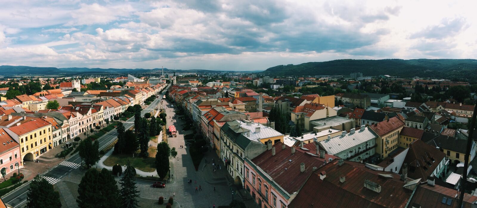 iPhone 5s back camera 4.15mm f/2.2 sample photo. Church, city, cloud, clouds photography