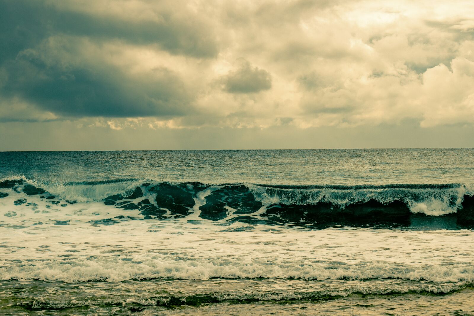 Nikon D3300 sample photo. Beach, sea, wave photography