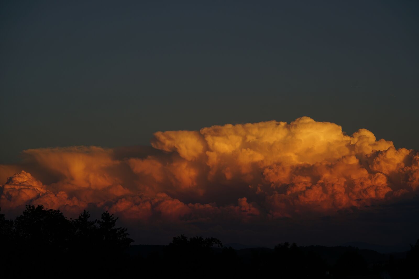 Sony a7R II + Sony FE 90mm F2.8 Macro G OSS sample photo. Cloud, thundercloud, weather mood photography