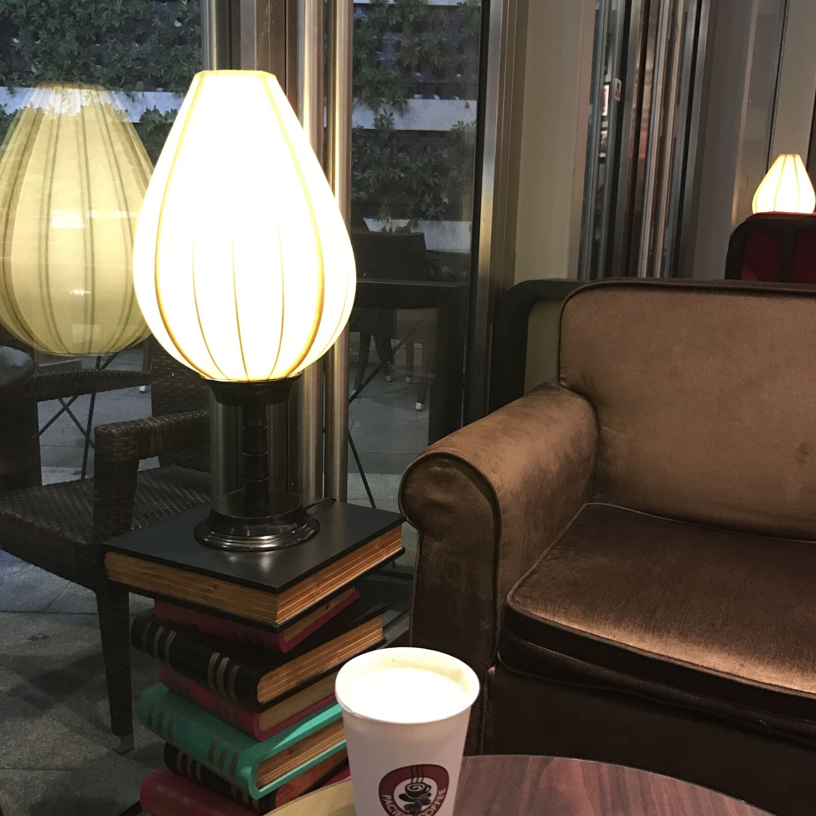 Apple iPhone 7 sample photo. Coffee, shop photography