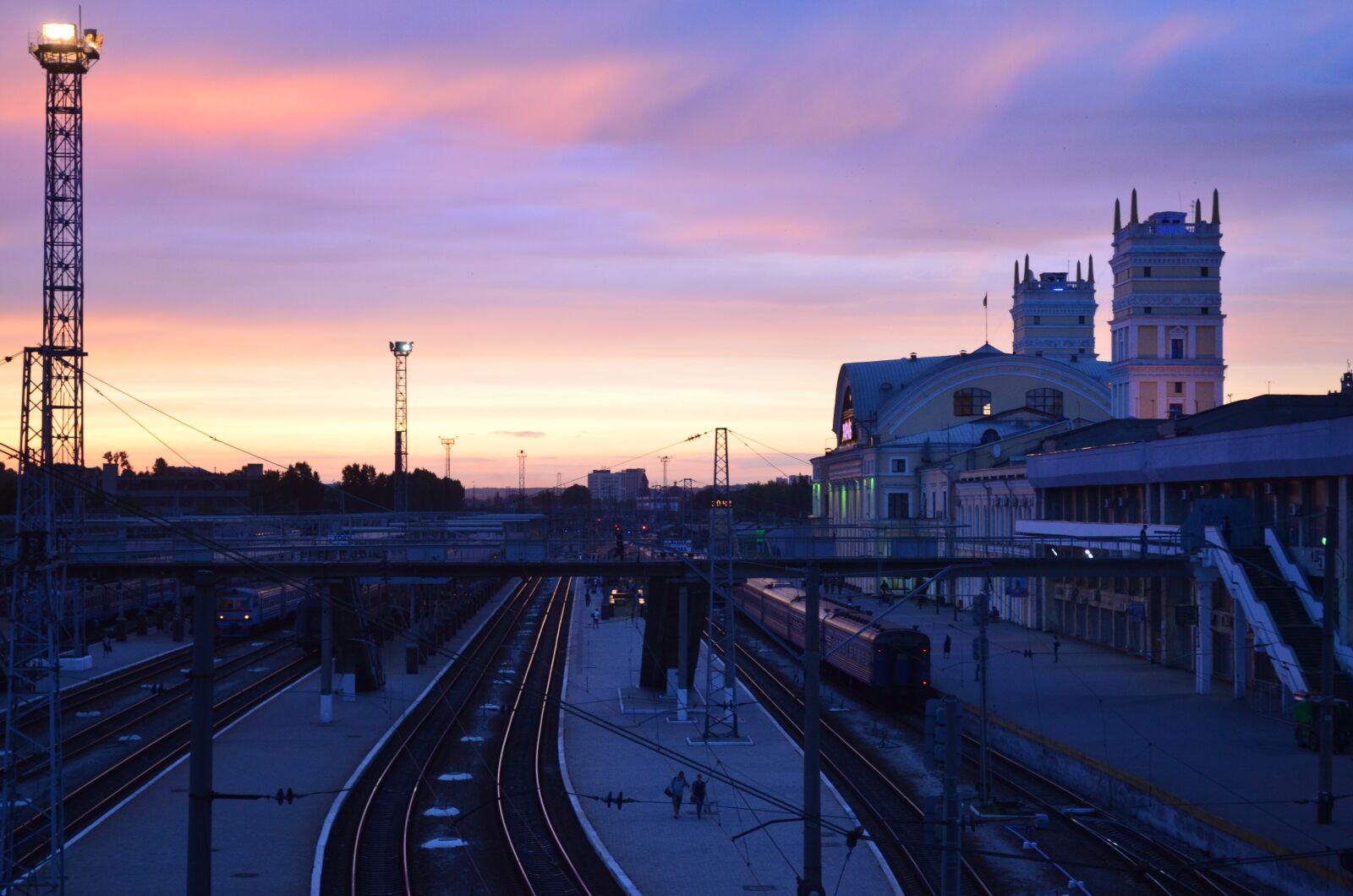 Nikon D5100 sample photo. Station, sunset, rails photography