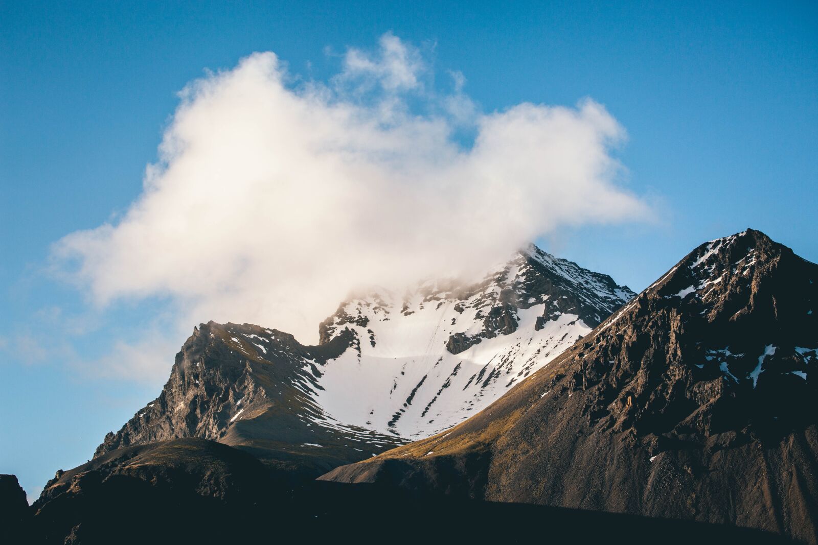 Canon EF 70-300mm F4-5.6L IS USM sample photo. Cloud, mountain, landscape photography