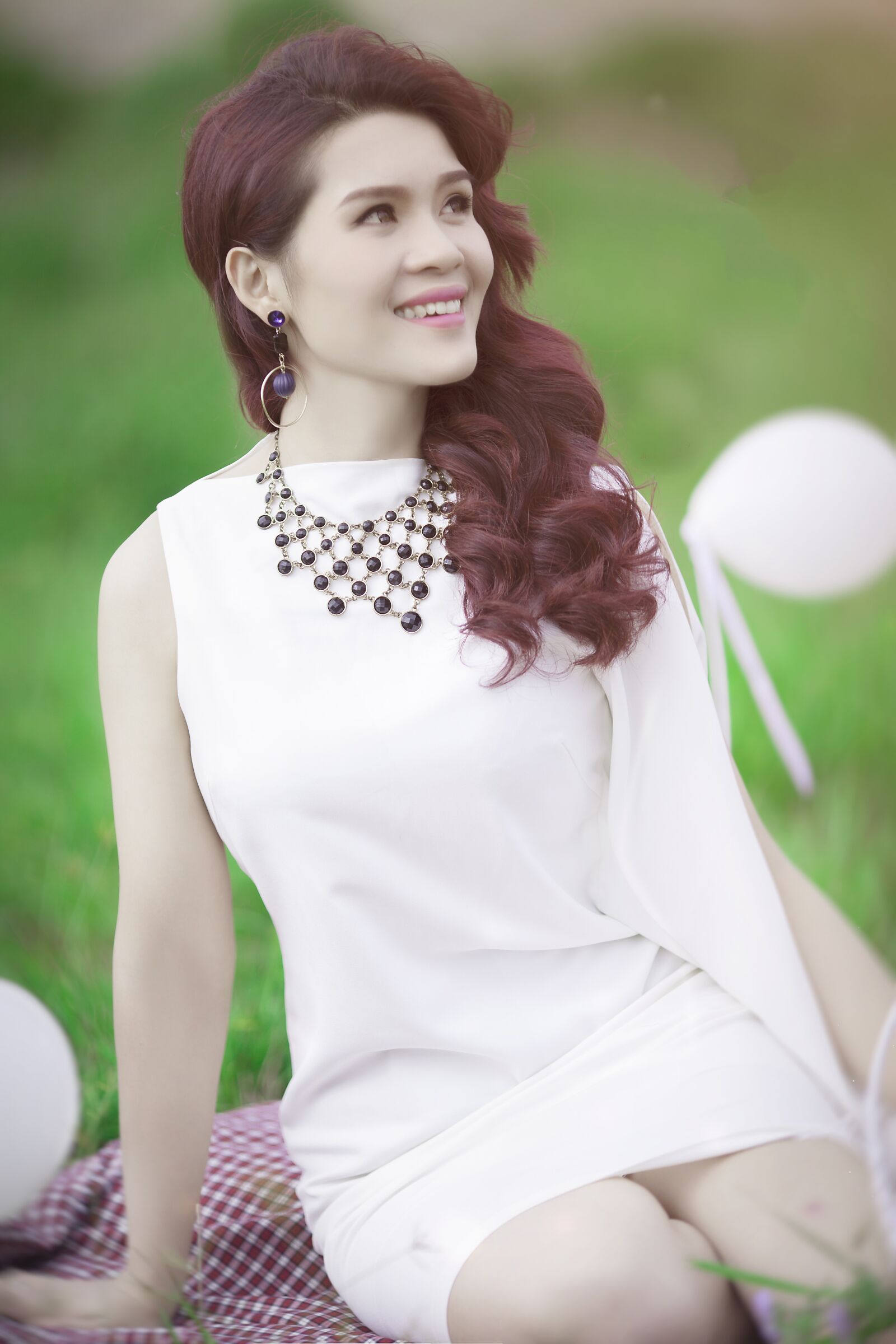 Canon EOS 5D Mark II sample photo. Scrabble, nice, smile photography