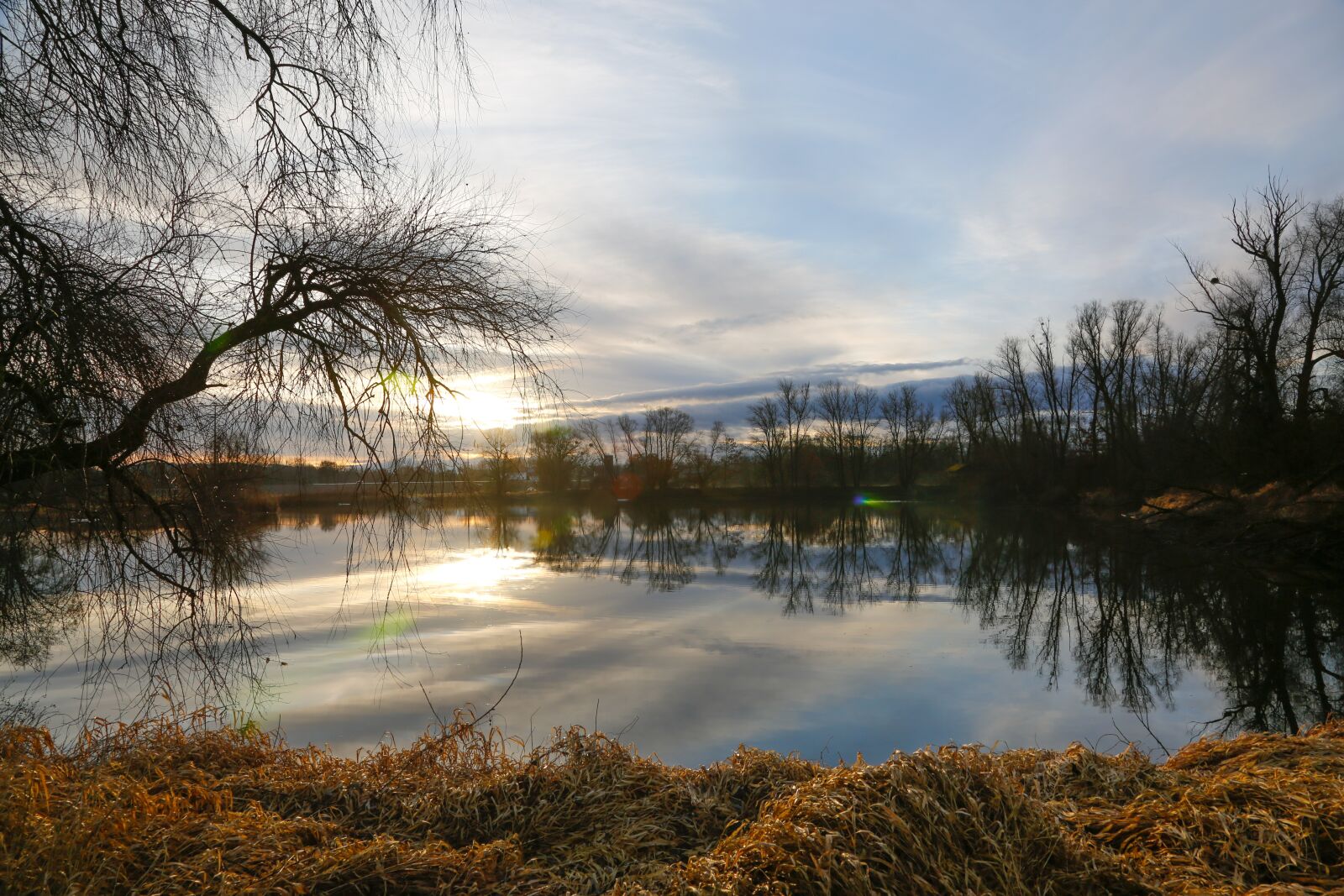 Canon EF 24-105mm F4L IS USM sample photo. Morning, sunrise, lake photography