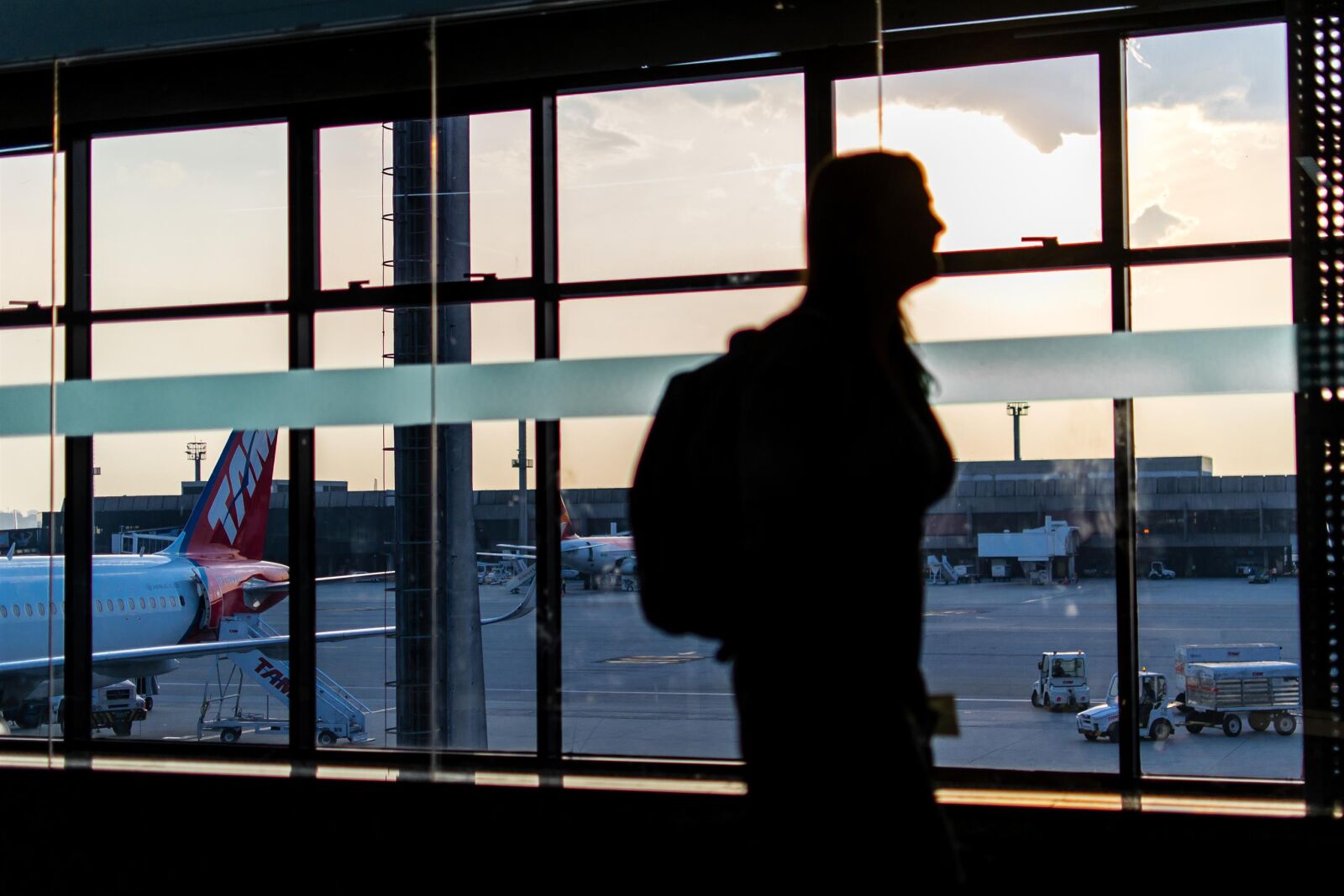 Nikon D3100 sample photo. 35mm, airport photography