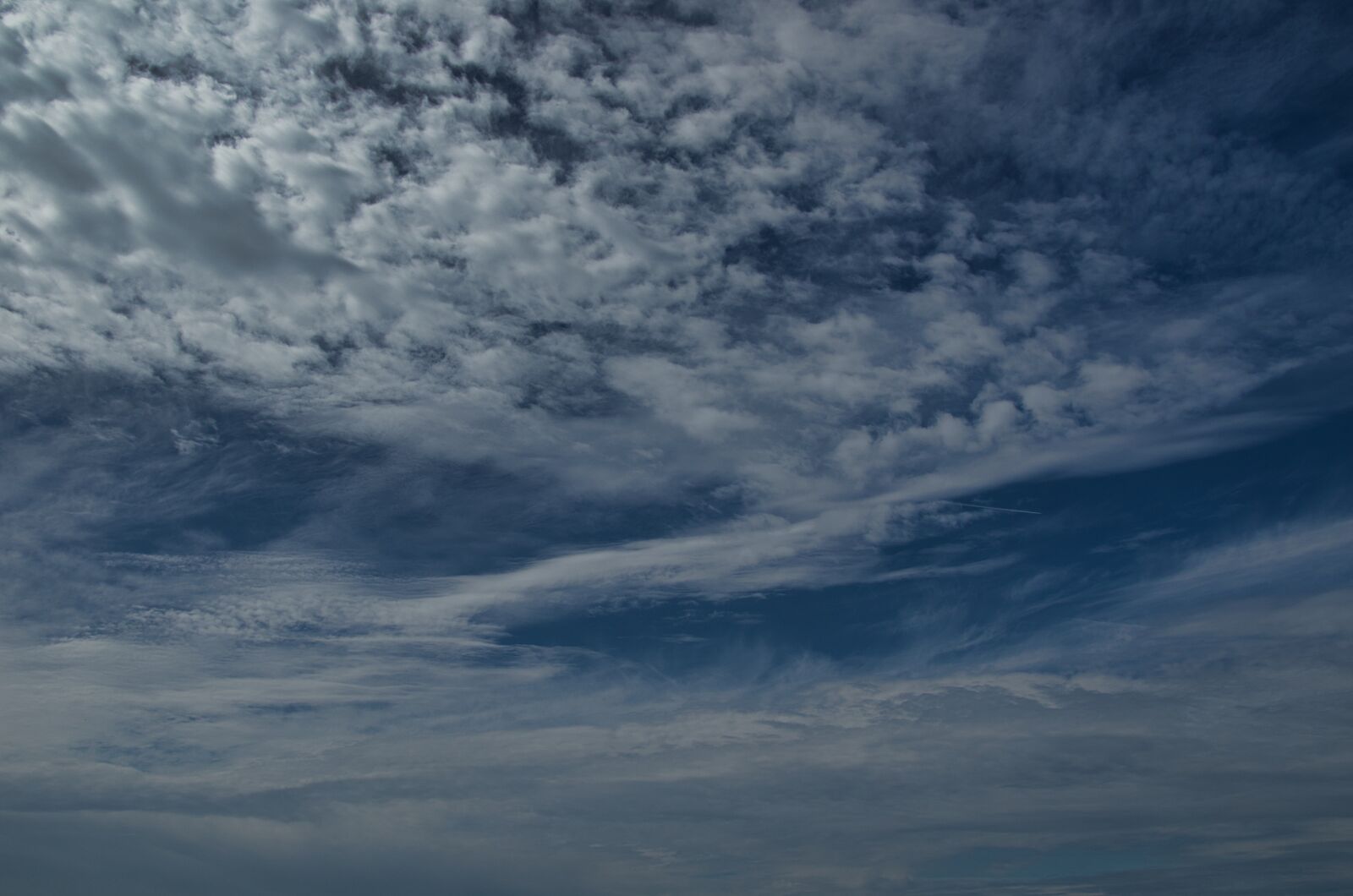 Pentax K-5 sample photo. Clouds, blue, summer photography