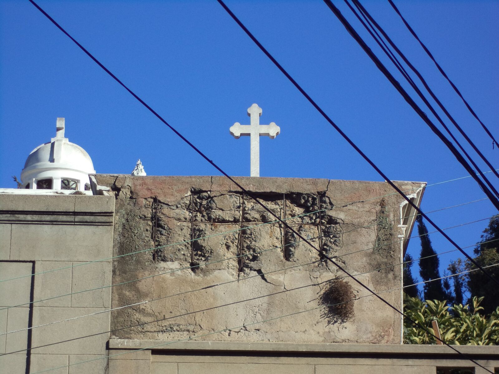 Sony Cyber-shot DSC-W710 sample photo. Cemetery, death, gothic photography