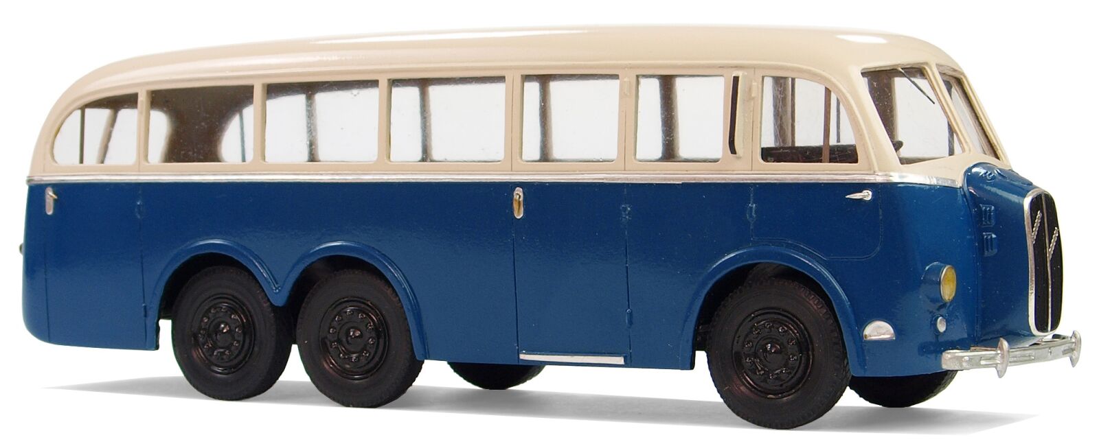 Olympus E-420 (EVOLT E-420) sample photo. Tatra, typ 85, model buses photography