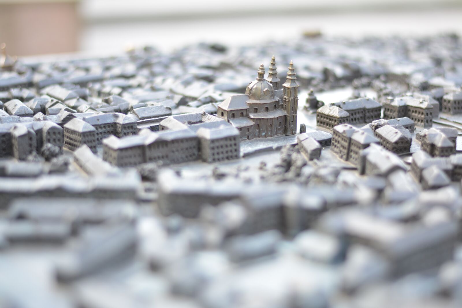 Nikon D5200 sample photo. Ternopil, miniature, bronze photography