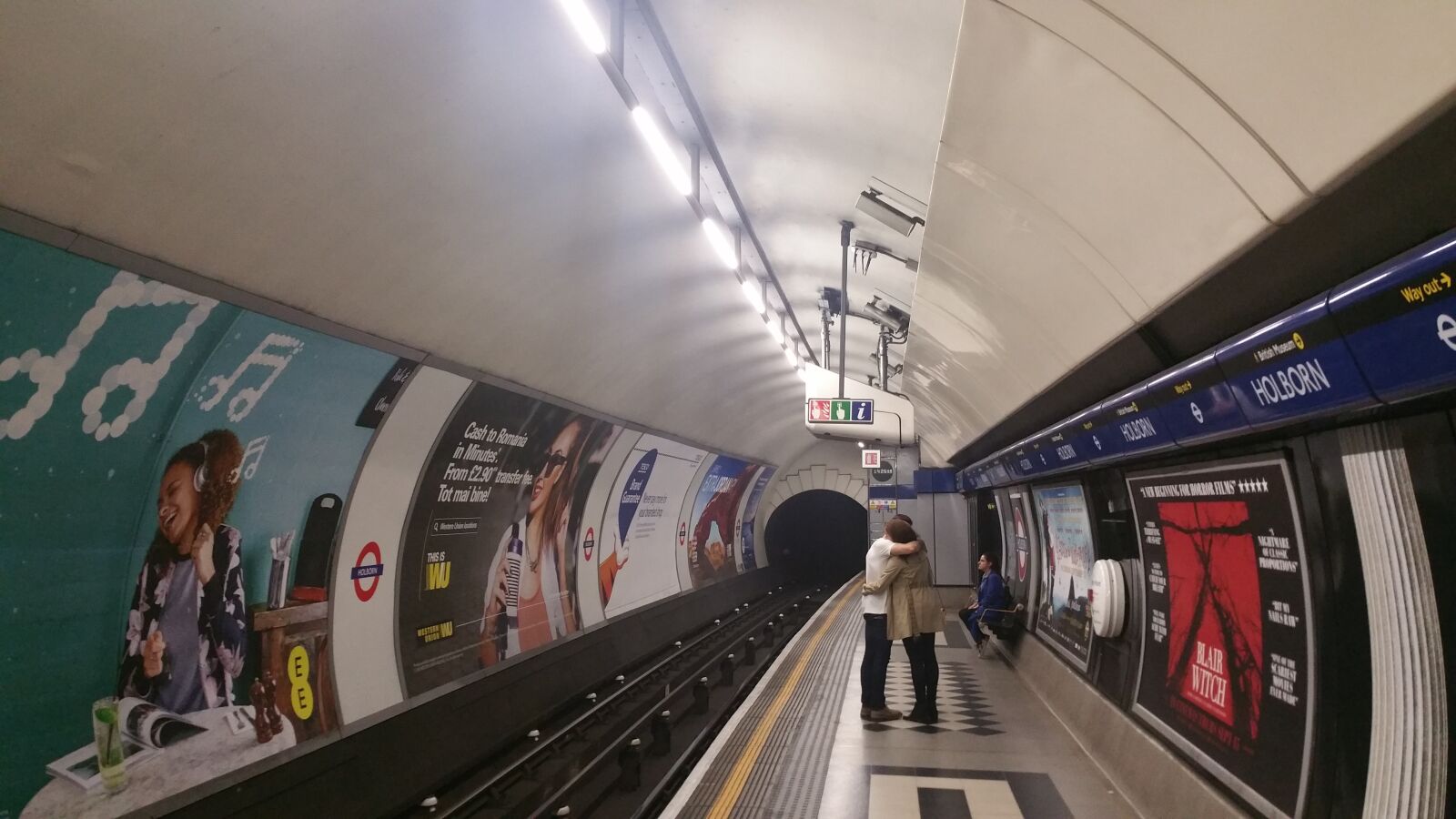 Samsung Galaxy Note4 sample photo. Goodbye, love, tunnel photography