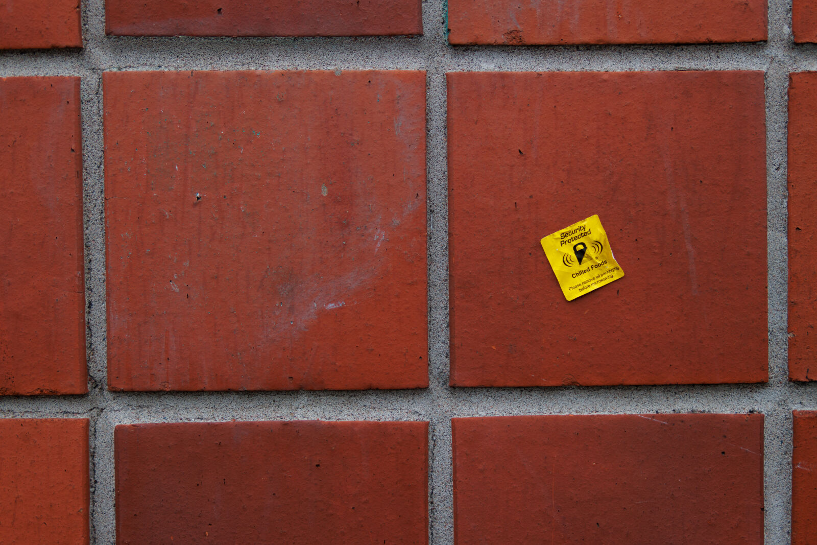 Sigma 30mm F1.4 DC DN | C sample photo. Security protected wall photography