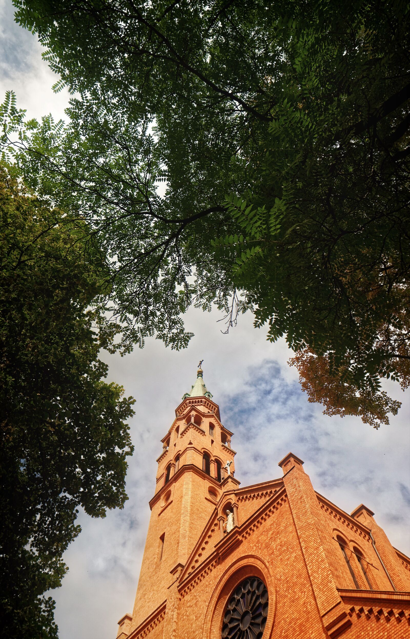 Nikon D5100 sample photo. Perspective, facade, building photography