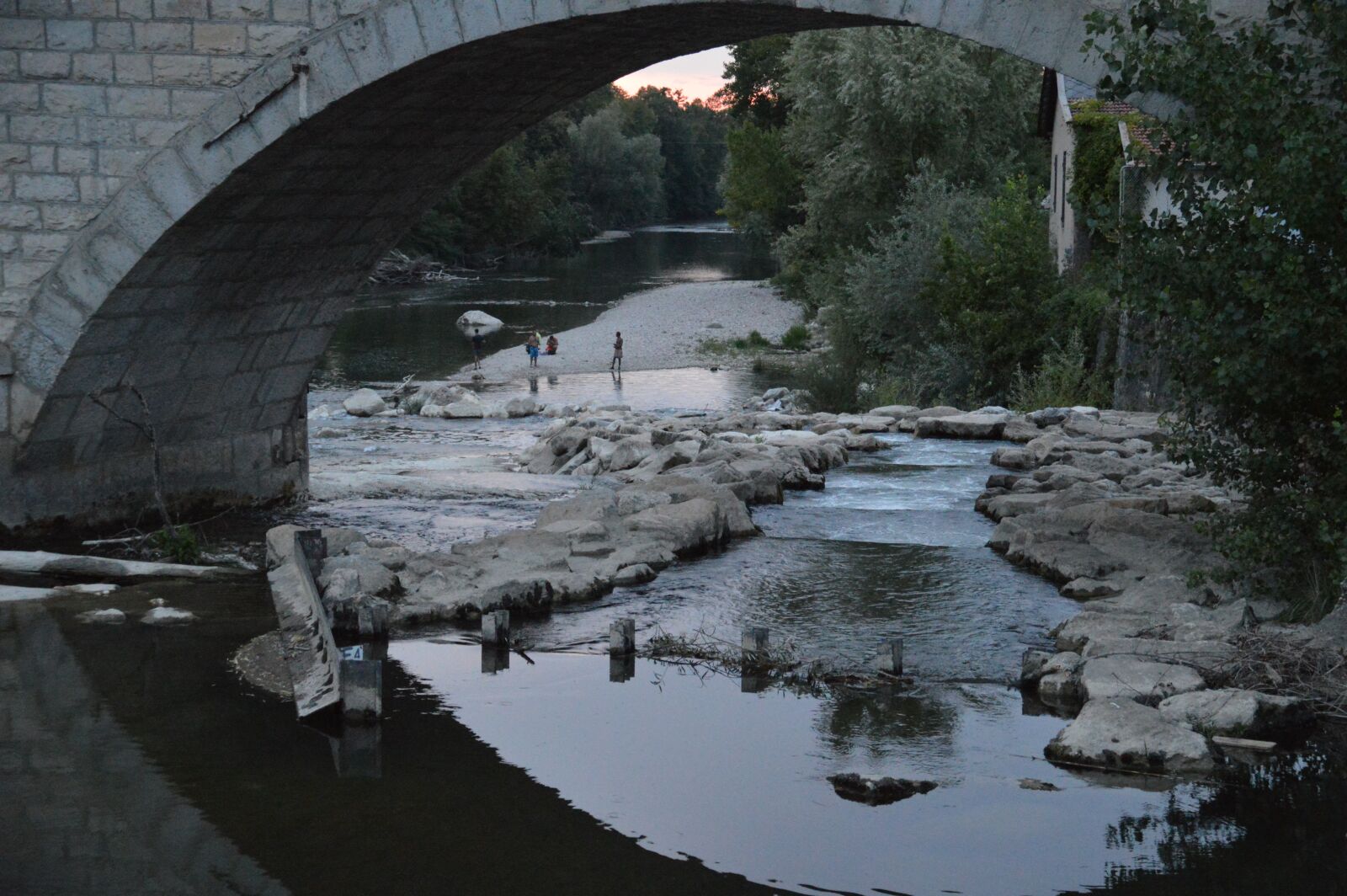 Nikon D3200 sample photo. Bridge, arc, mirror image photography