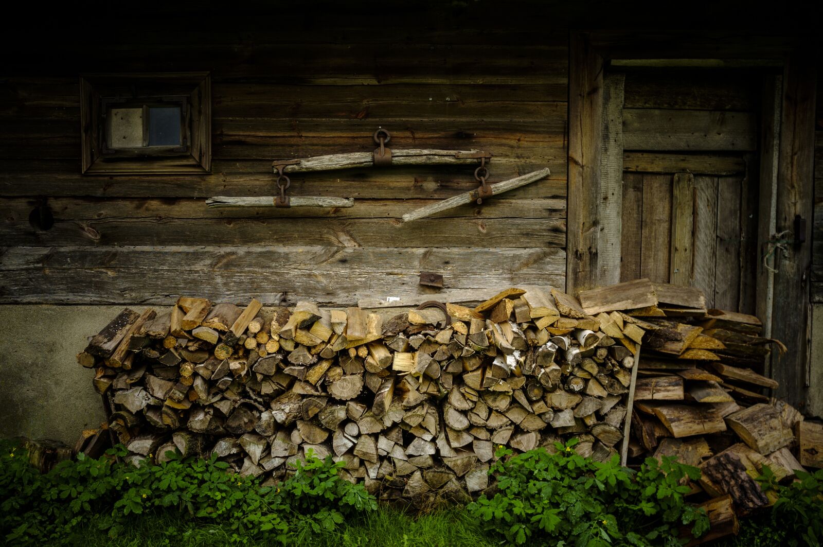 Fujifilm FinePix X100 sample photo. Poland, village, wood photography