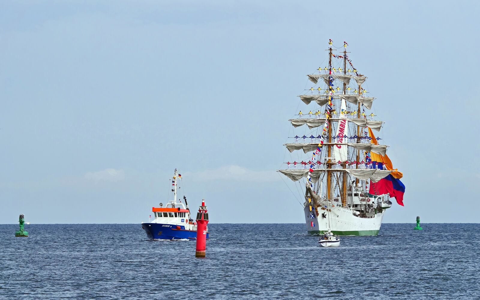Panasonic Lumix DC-G9 sample photo. Sail training ship, colombia photography