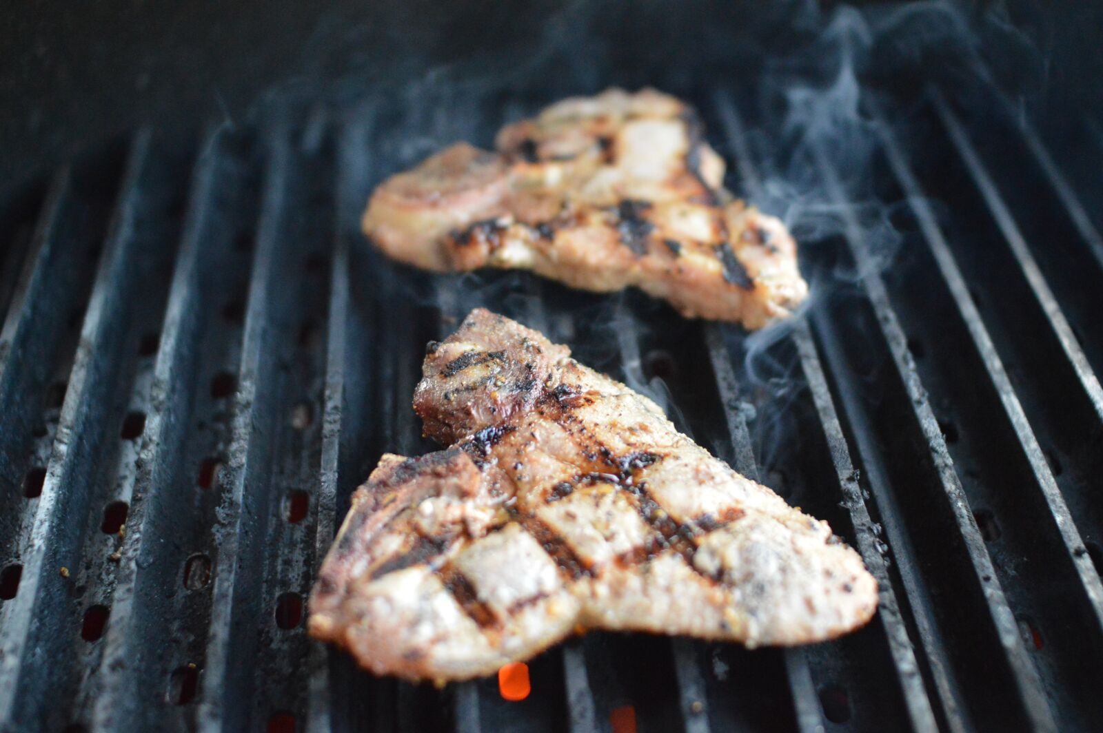 Nikon D3200 sample photo. Steak, beef, food photography