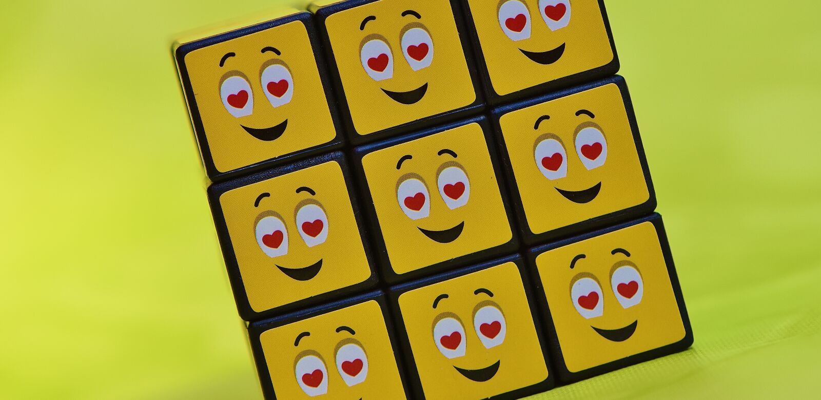 Nikon D7200 sample photo. Cube, smilies, love photography