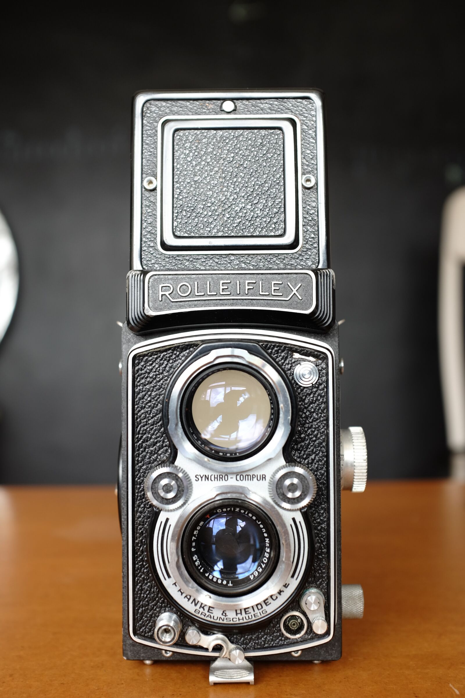 Fujifilm X100T sample photo. Camera, rolleiflex, vintage photography