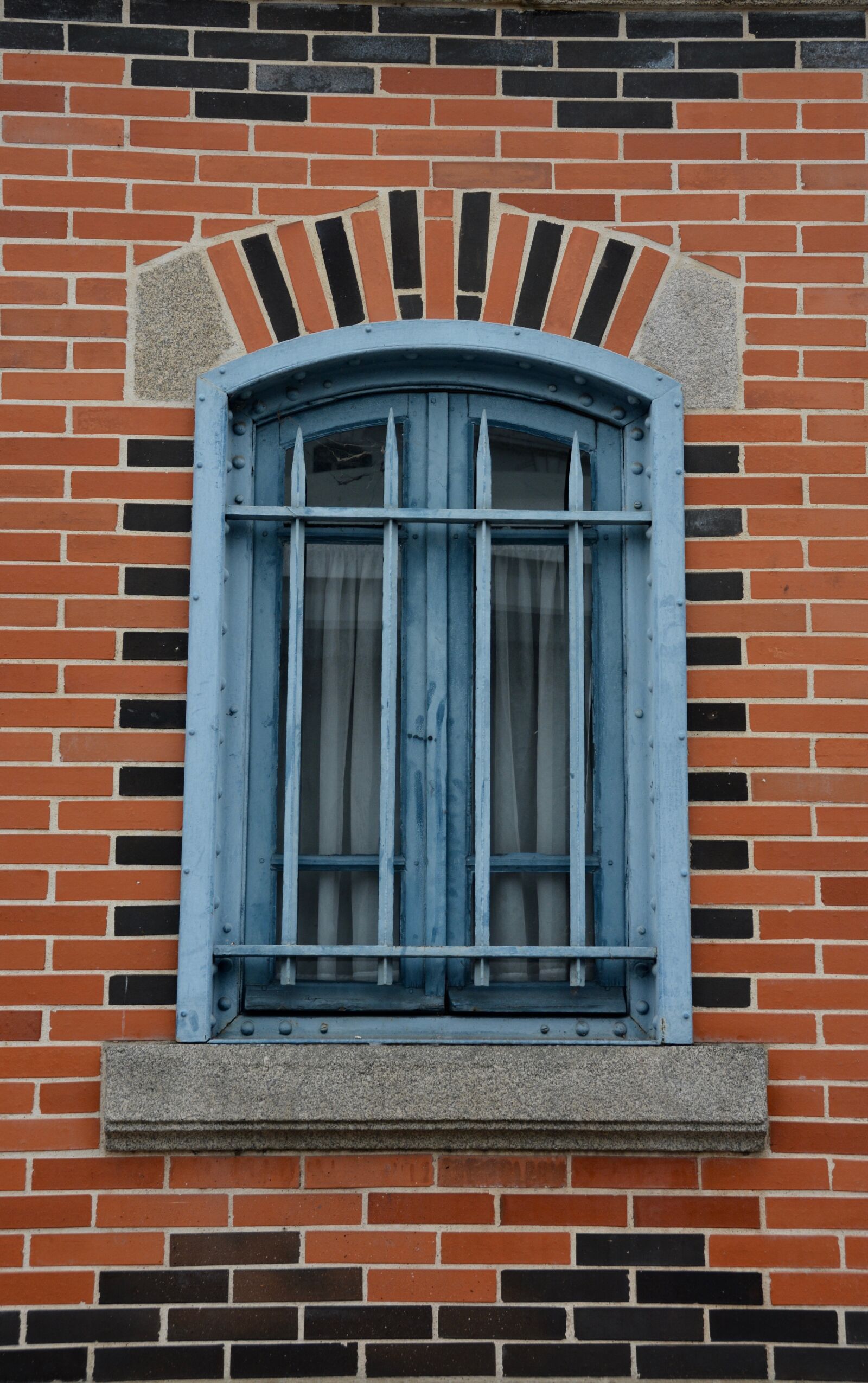 Nikon D7100 sample photo. Window, halles, limoges photography