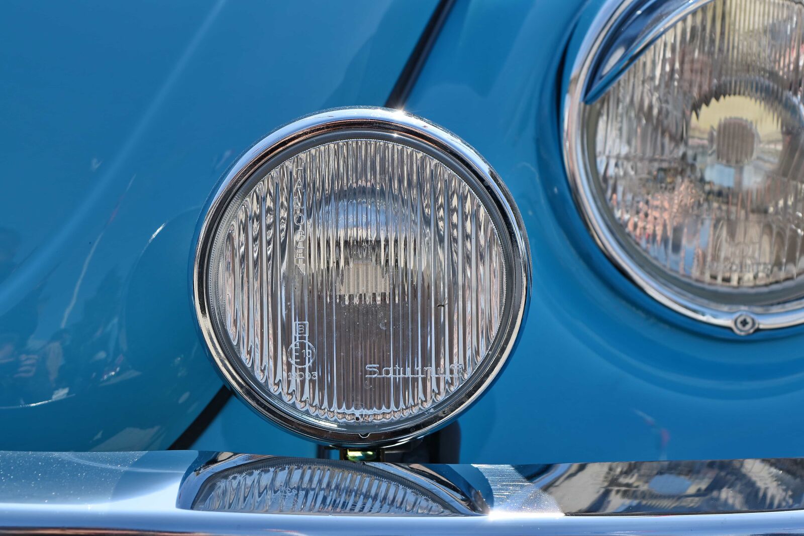 Nikon D5500 sample photo. Chrome, car, headlight, classic photography