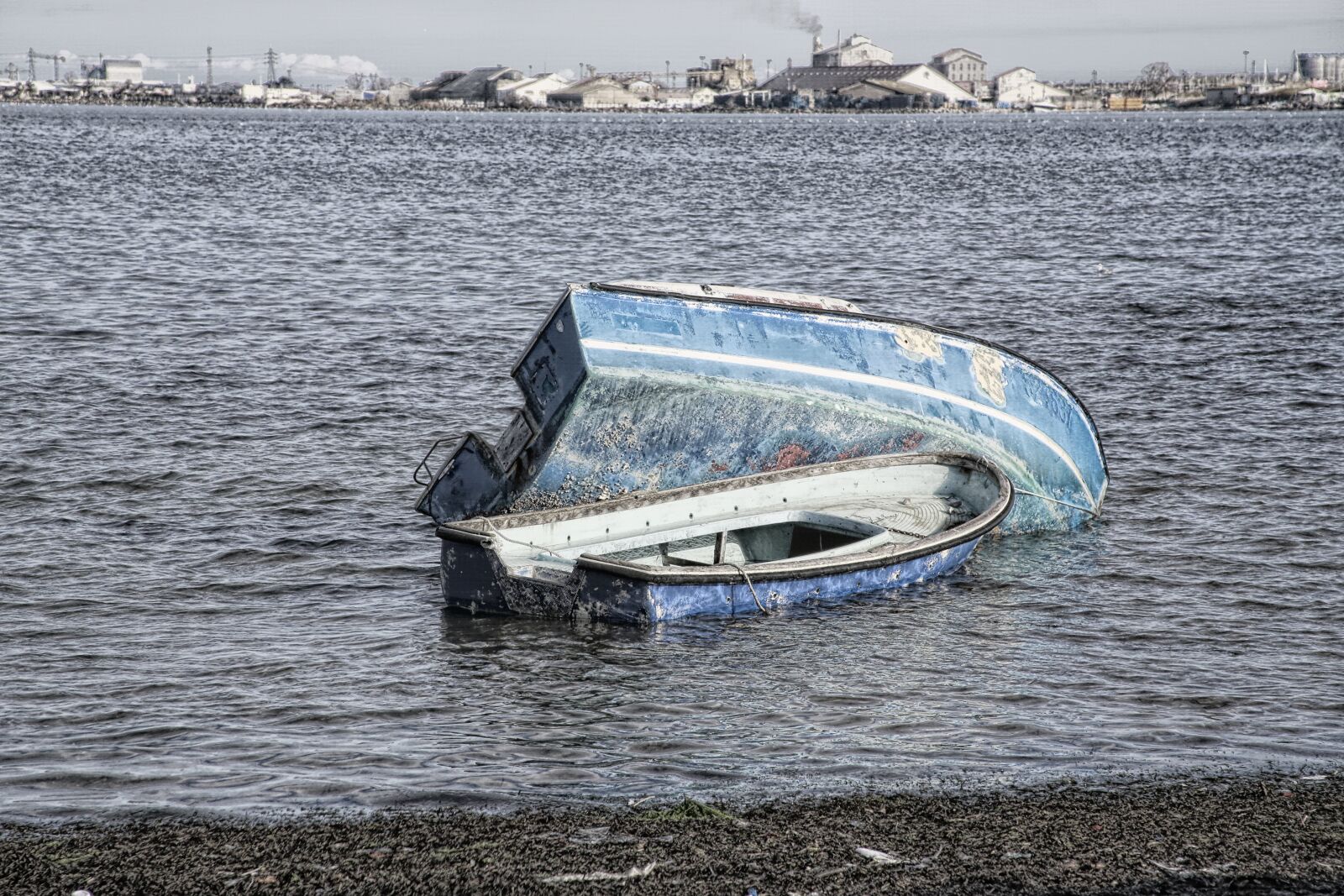 Canon EOS 5D Mark III sample photo. Wreck, boat, hull photography