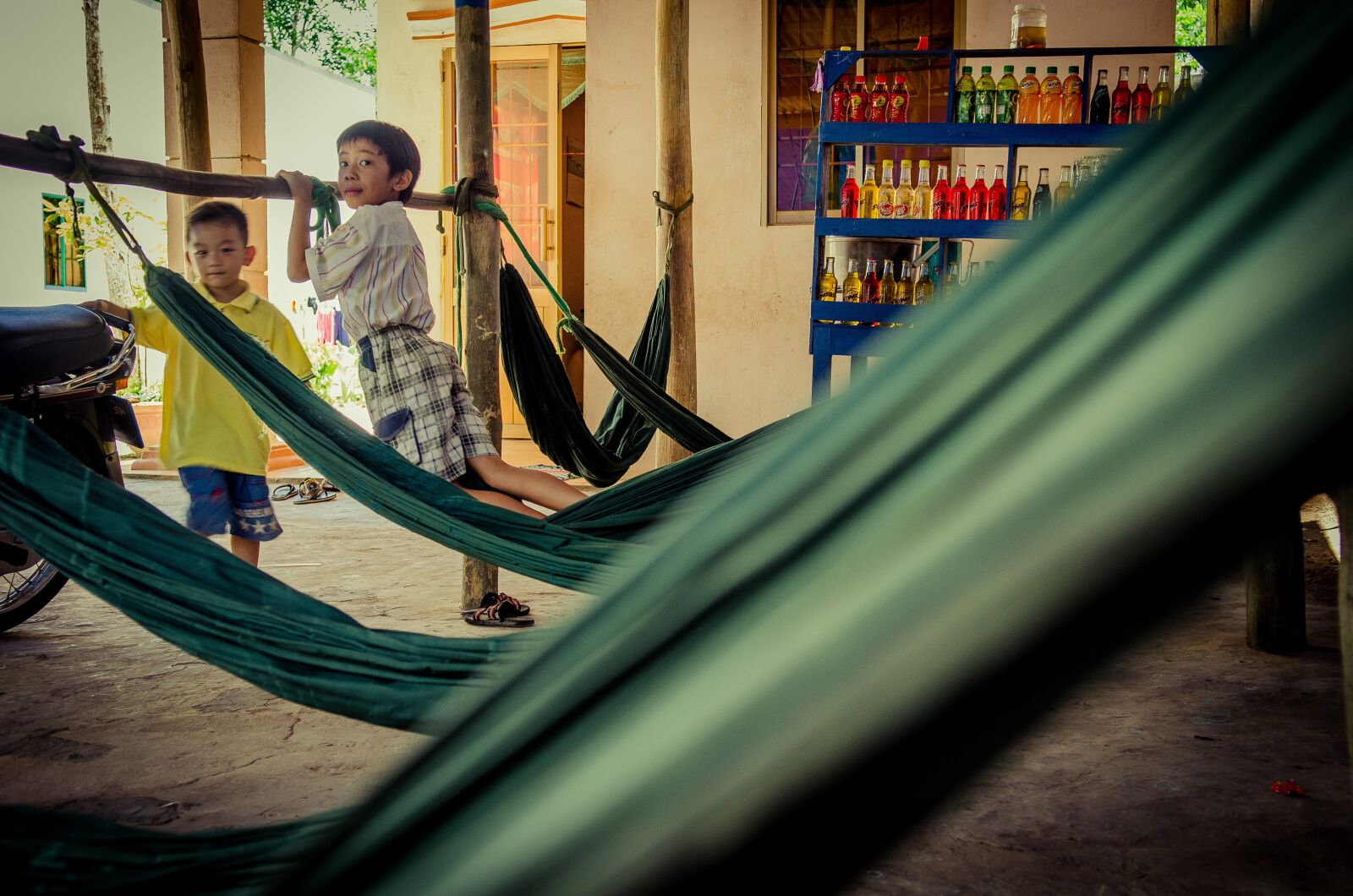 Nikon D7000 sample photo. Kids, hammock, family photography