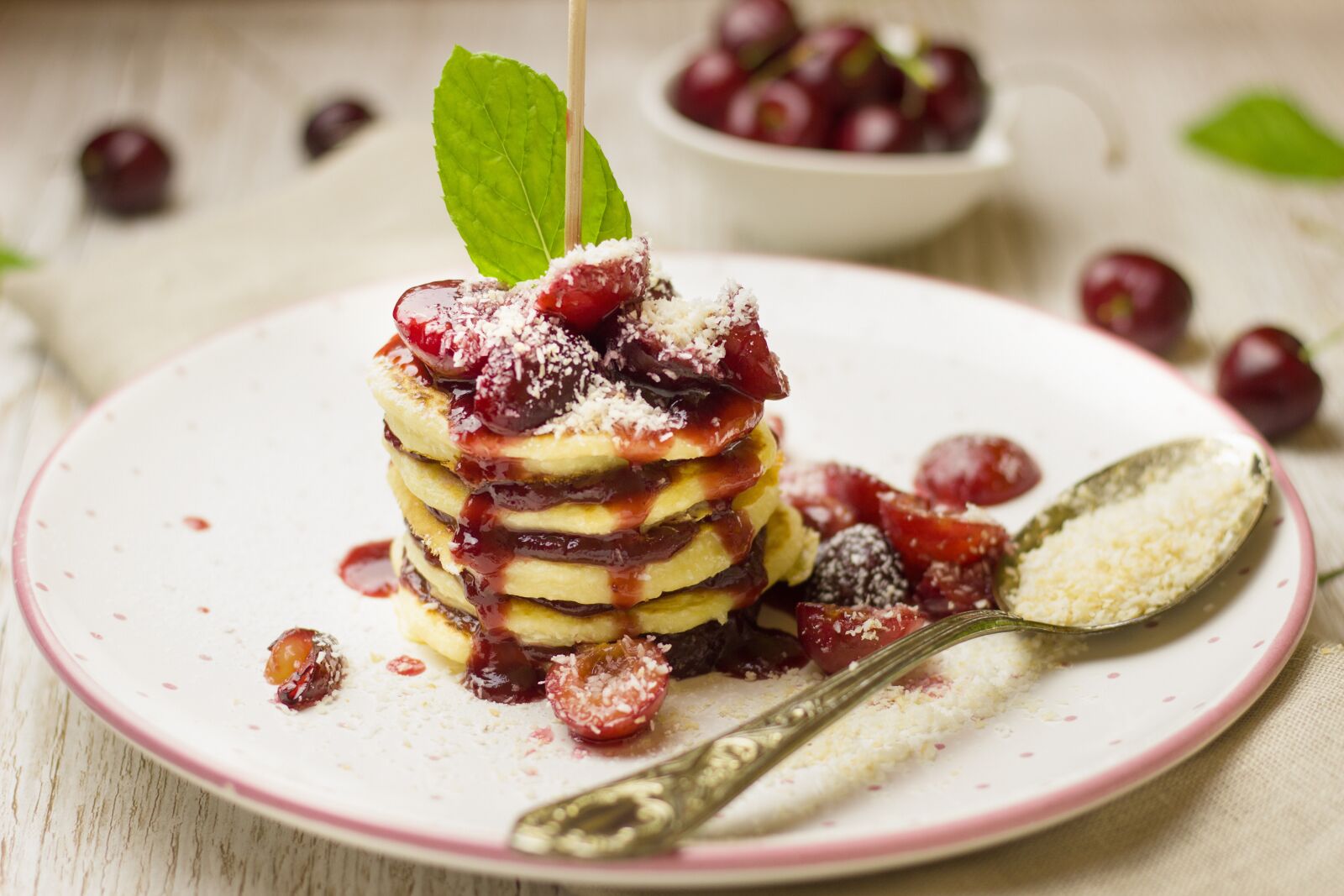 Canon EOS 600D (Rebel EOS T3i / EOS Kiss X5) + Canon EF 50mm F1.8 STM sample photo. Pancakes, pancake, cherries photography