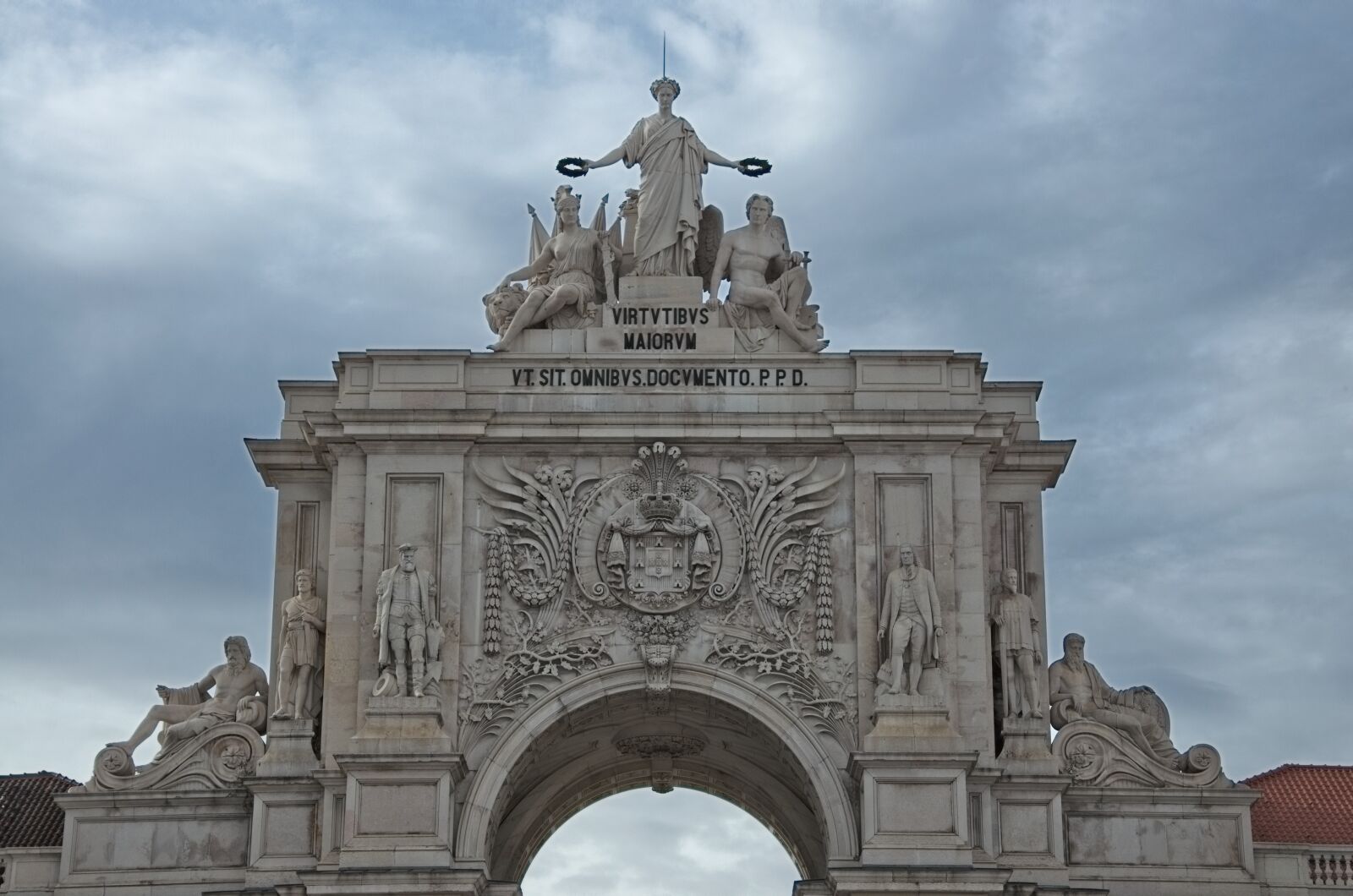 Nikon D5100 sample photo. Lisbon, portugal, low photography