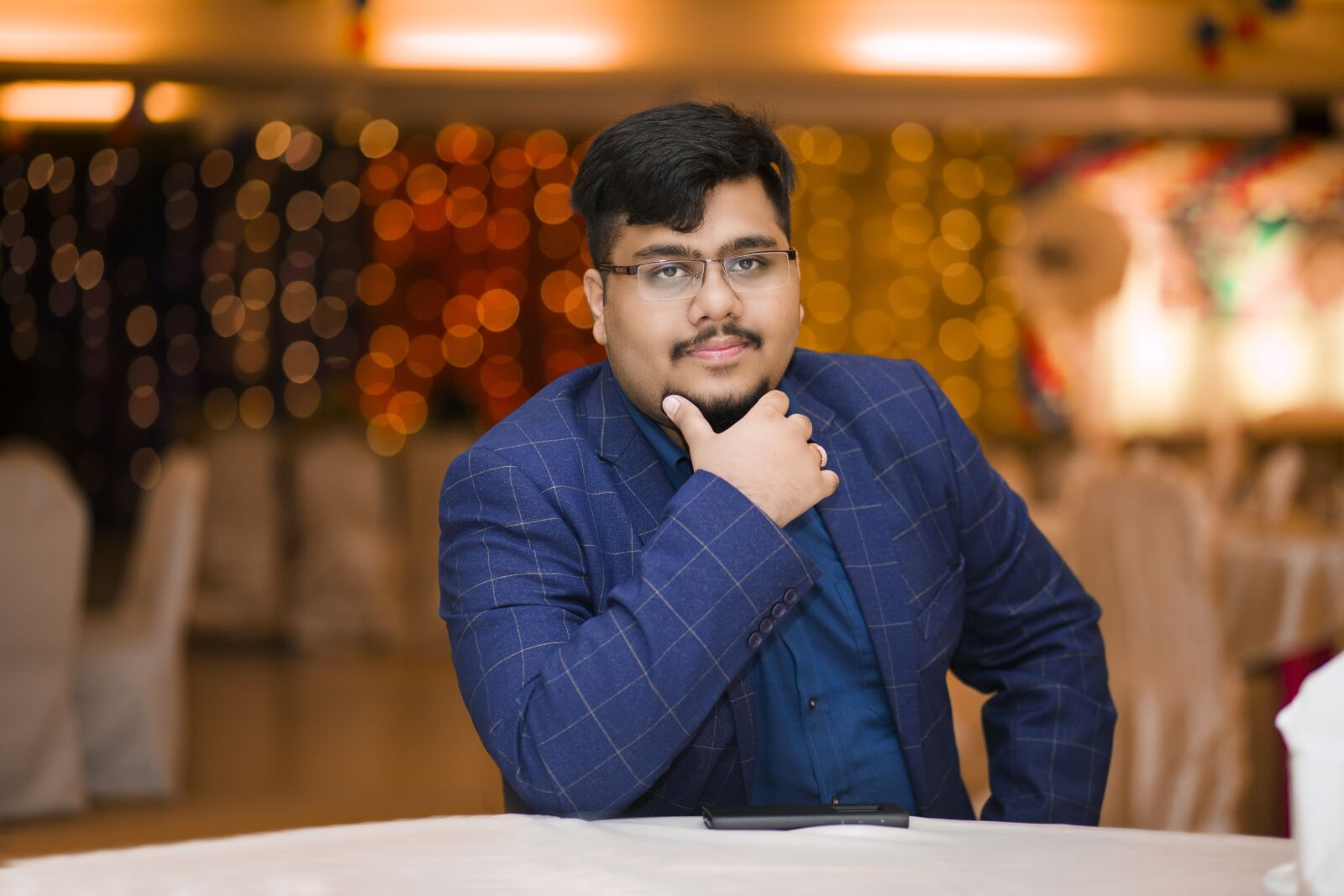 Canon EF 85mm F1.8 USM sample photo. Man, portrait, blazer photography