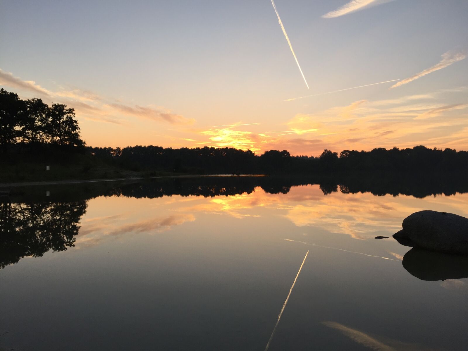 Apple iPhone 6 sample photo. Sunset, more, mirror photography