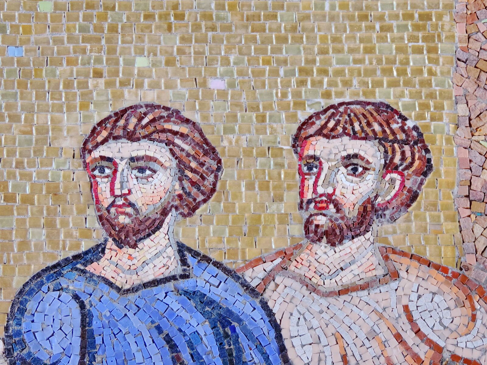 Nikon Coolpix P520 sample photo. Decoration, mosaic, art, people photography