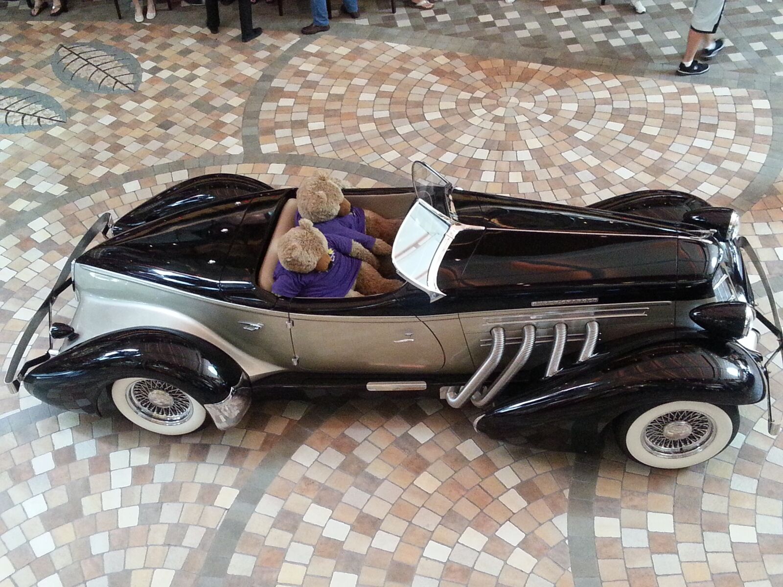 Samsung Galaxy S3 sample photo. Vintage, car, retro photography