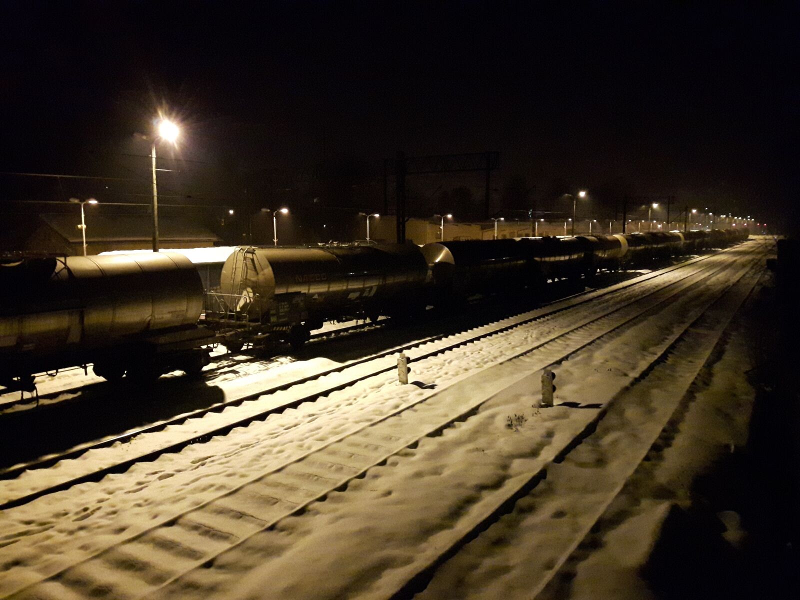 Samsung Galaxy S5 Neo sample photo. The station, trains, muszyna photography