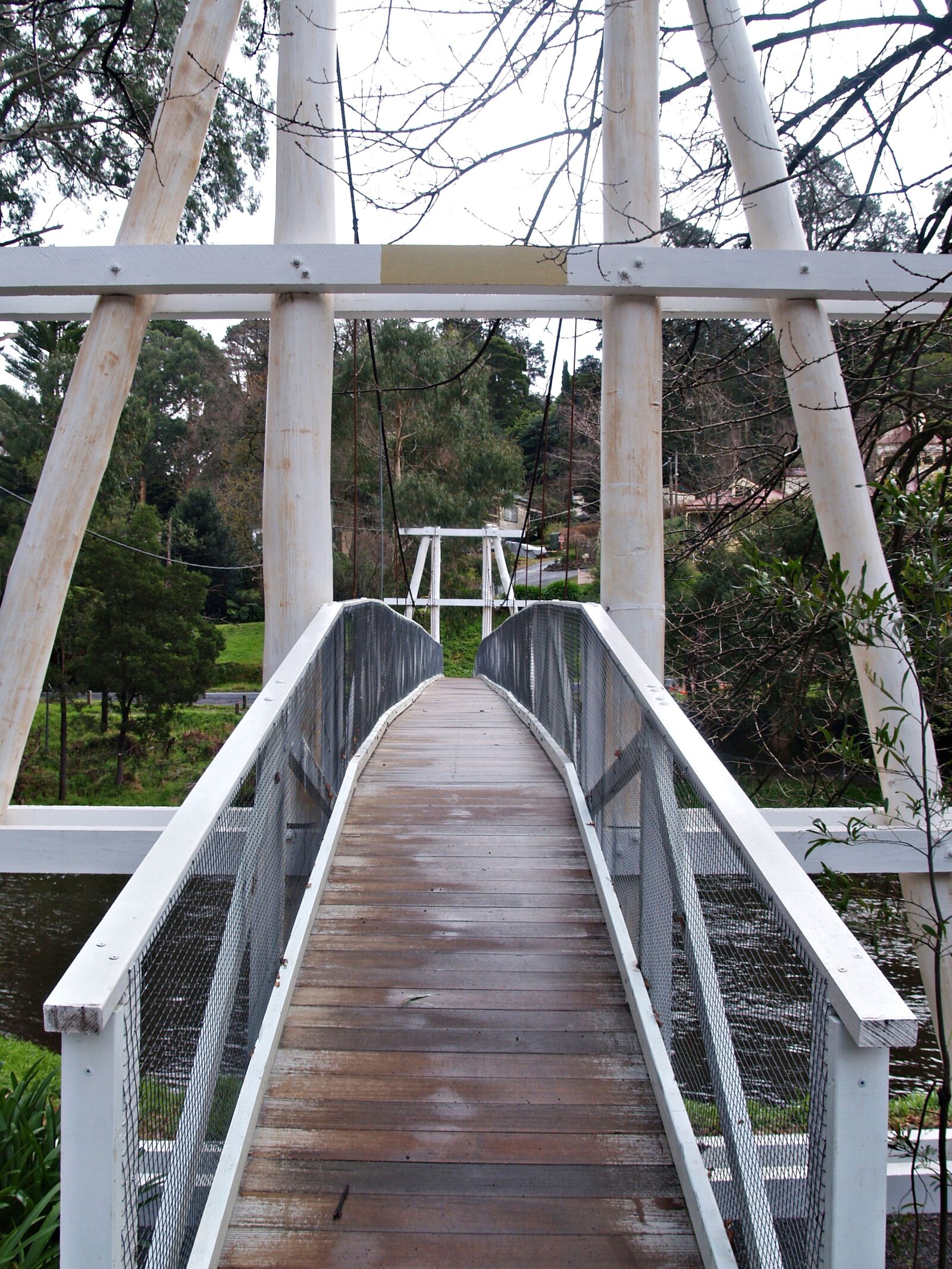 Olympus E-300 (EVOLT E-300) sample photo. Bridge, footbridge, suspension bridge photography