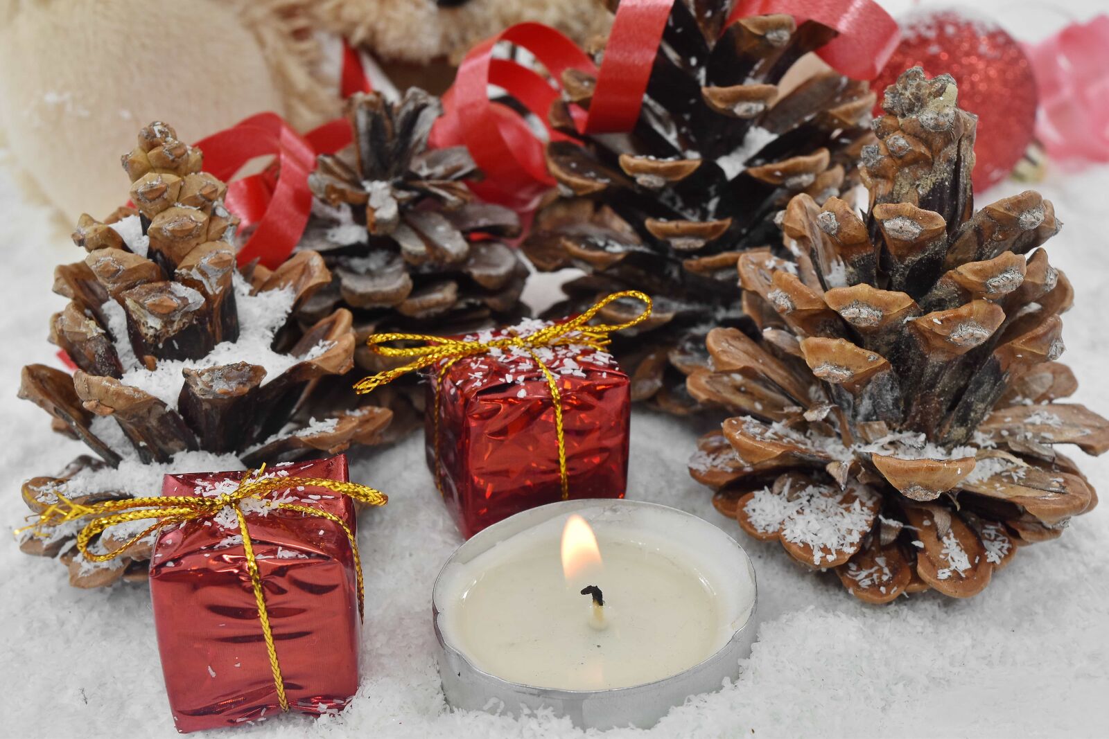 Nikon D5500 sample photo. Candle, catholic, christianity, christmas photography