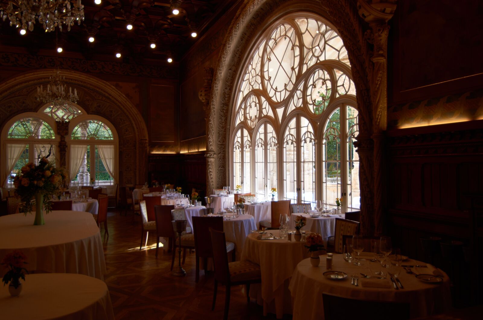 Nikon D7000 sample photo. Dining room, palace, portugal photography