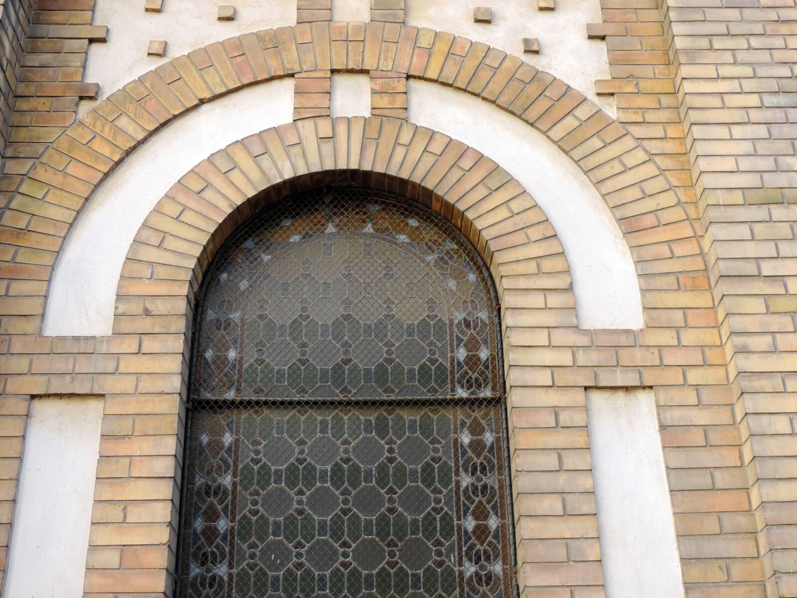 Nikon Coolpix P520 sample photo. Facade, handmade, medieval, mosaic photography